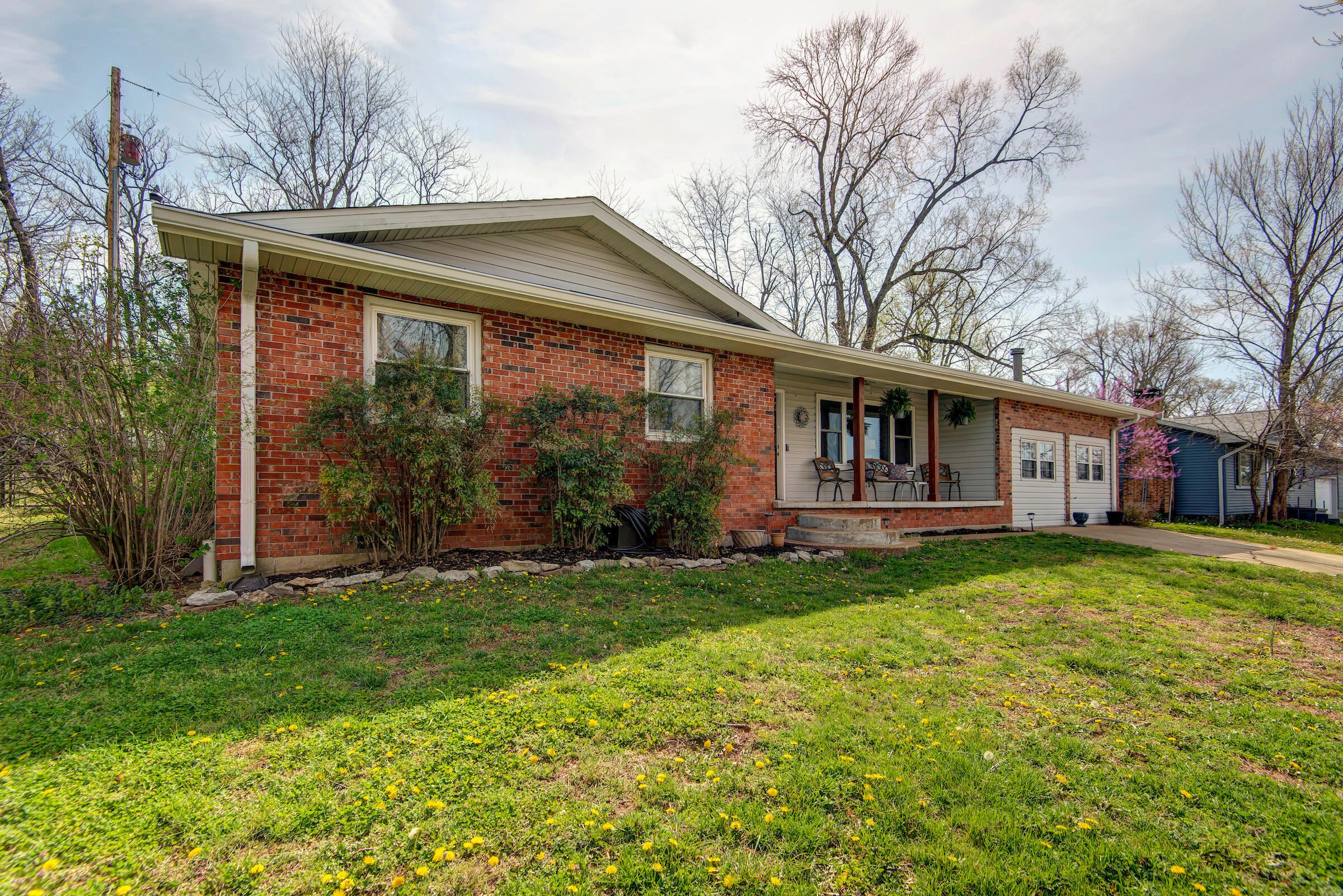 Photo of 234 American Way Branson MO 65616