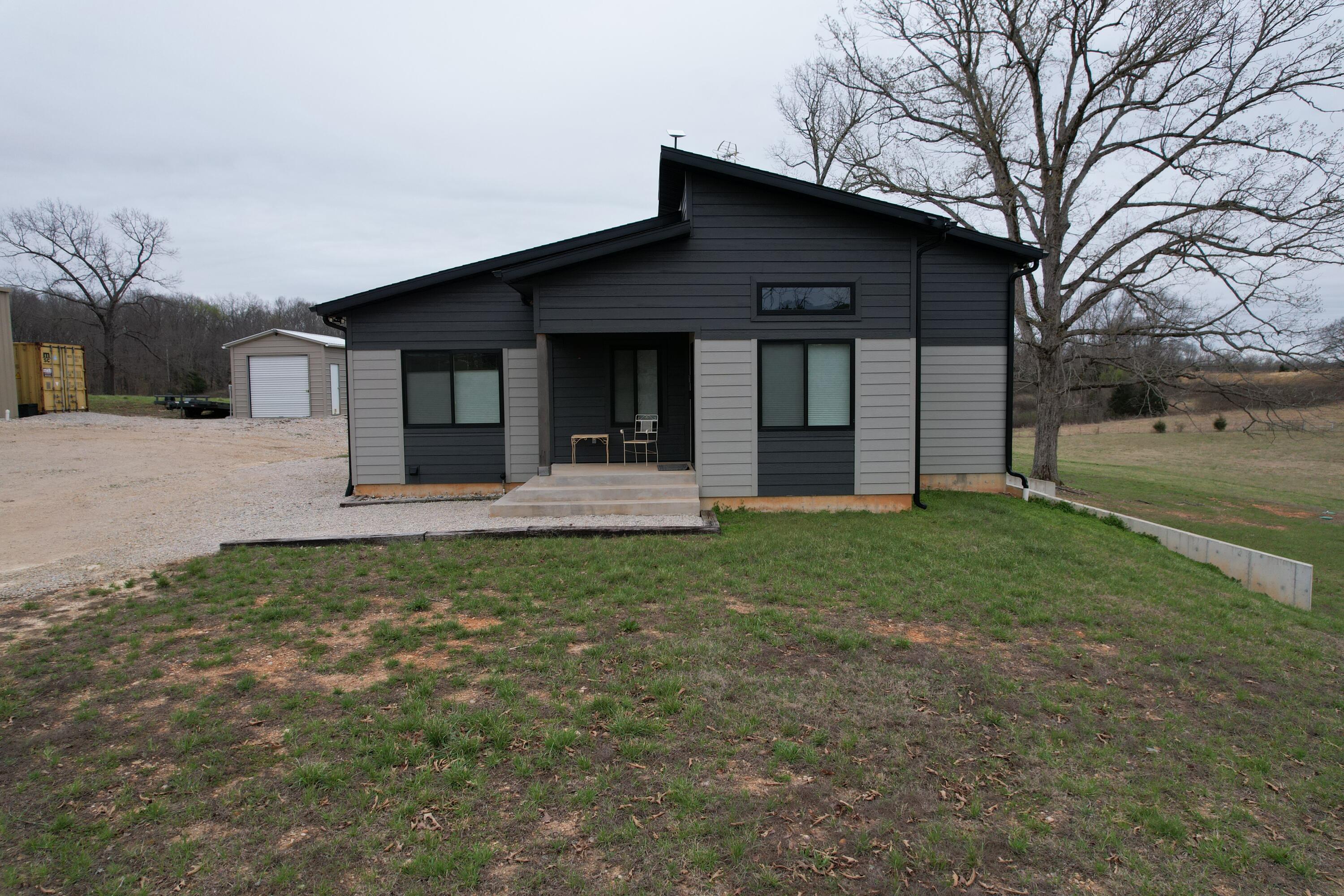 Photo of 408 County Road 599 Caulfield MO 65626