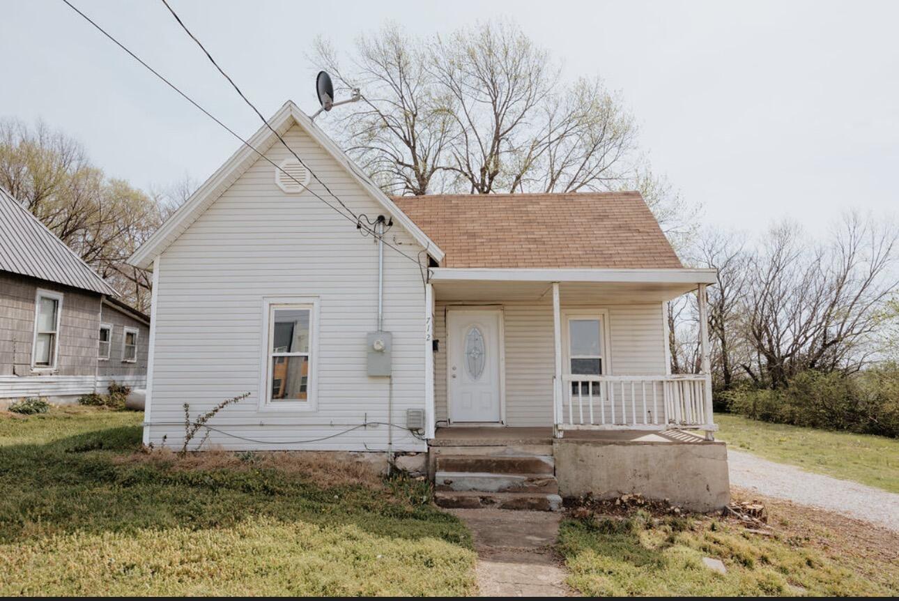 Photo of 712 N Prospect Avenue Springfield MO 65802