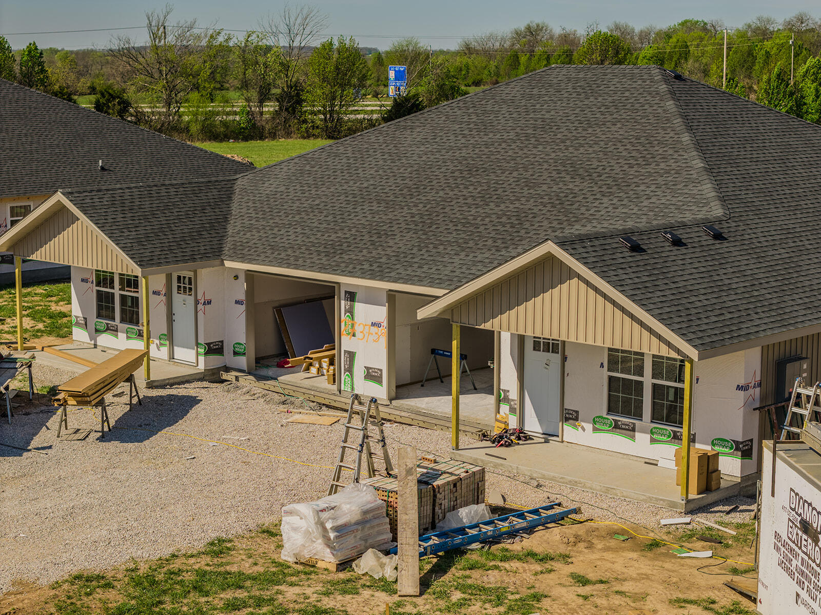 Photo of 2721/2723 S Caden Lane Bolivar MO 65613