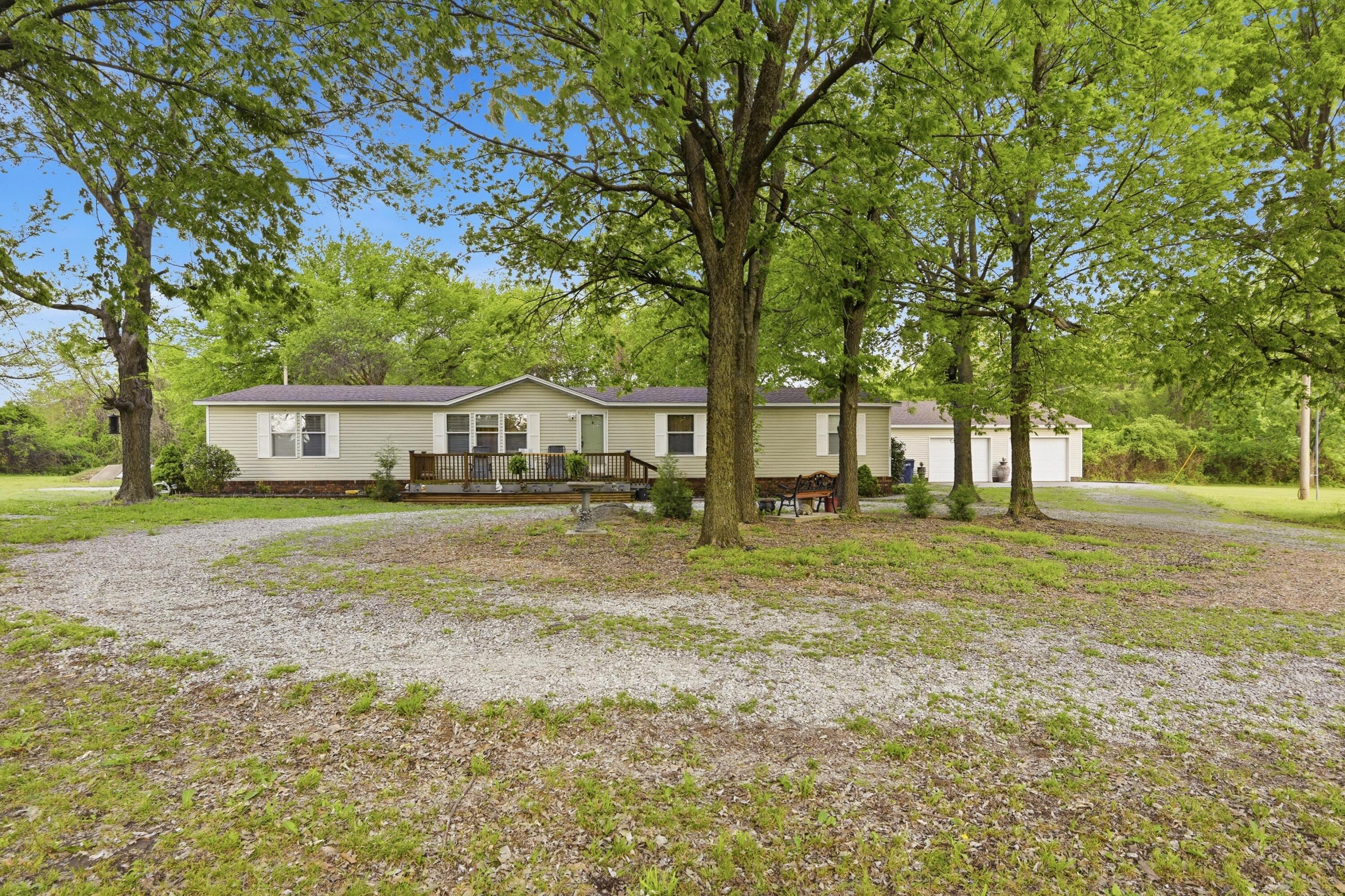 Photo of 1822 N East Street Webb City MO 64870