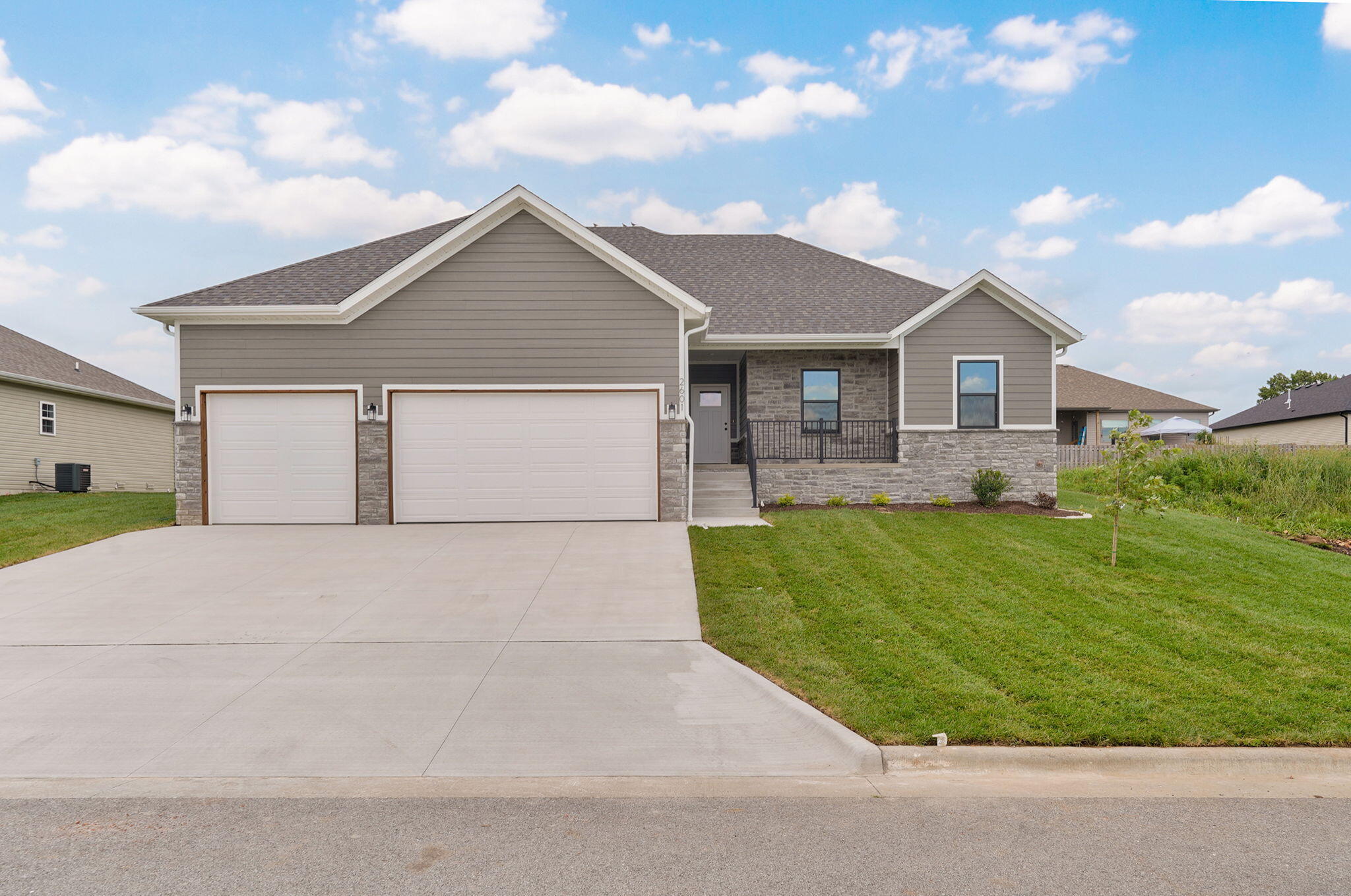 Photo of 2601 W Webb Road Ozark MO 65721