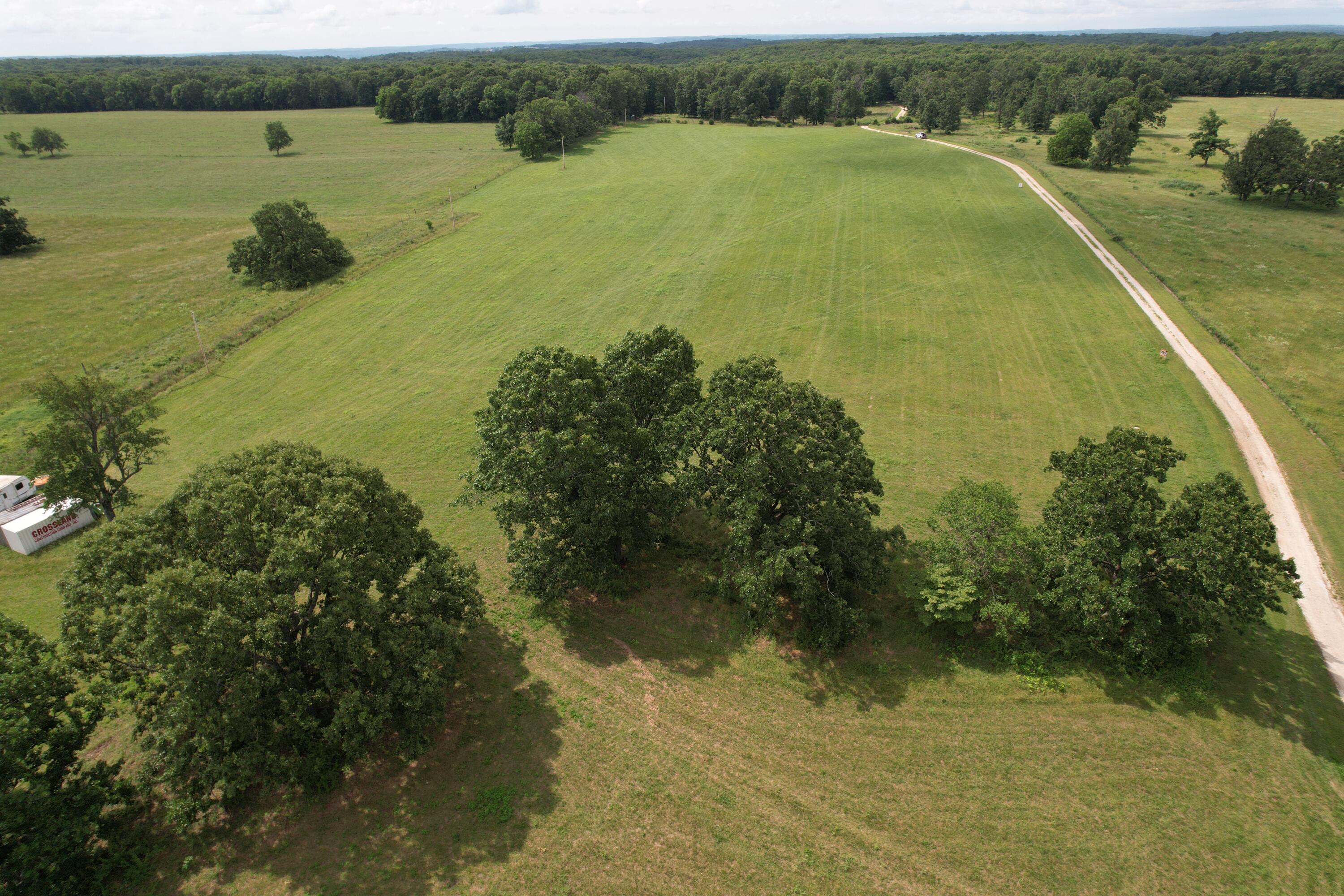 Photo of Tract 1 0000 Private Road 1184 Aurora MO 65605