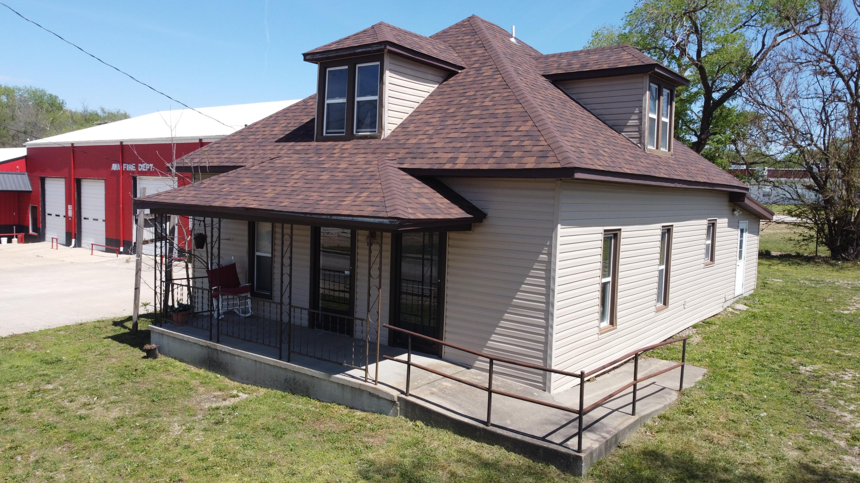 Photo of 902 N Jefferson Street Ava MO 65608
