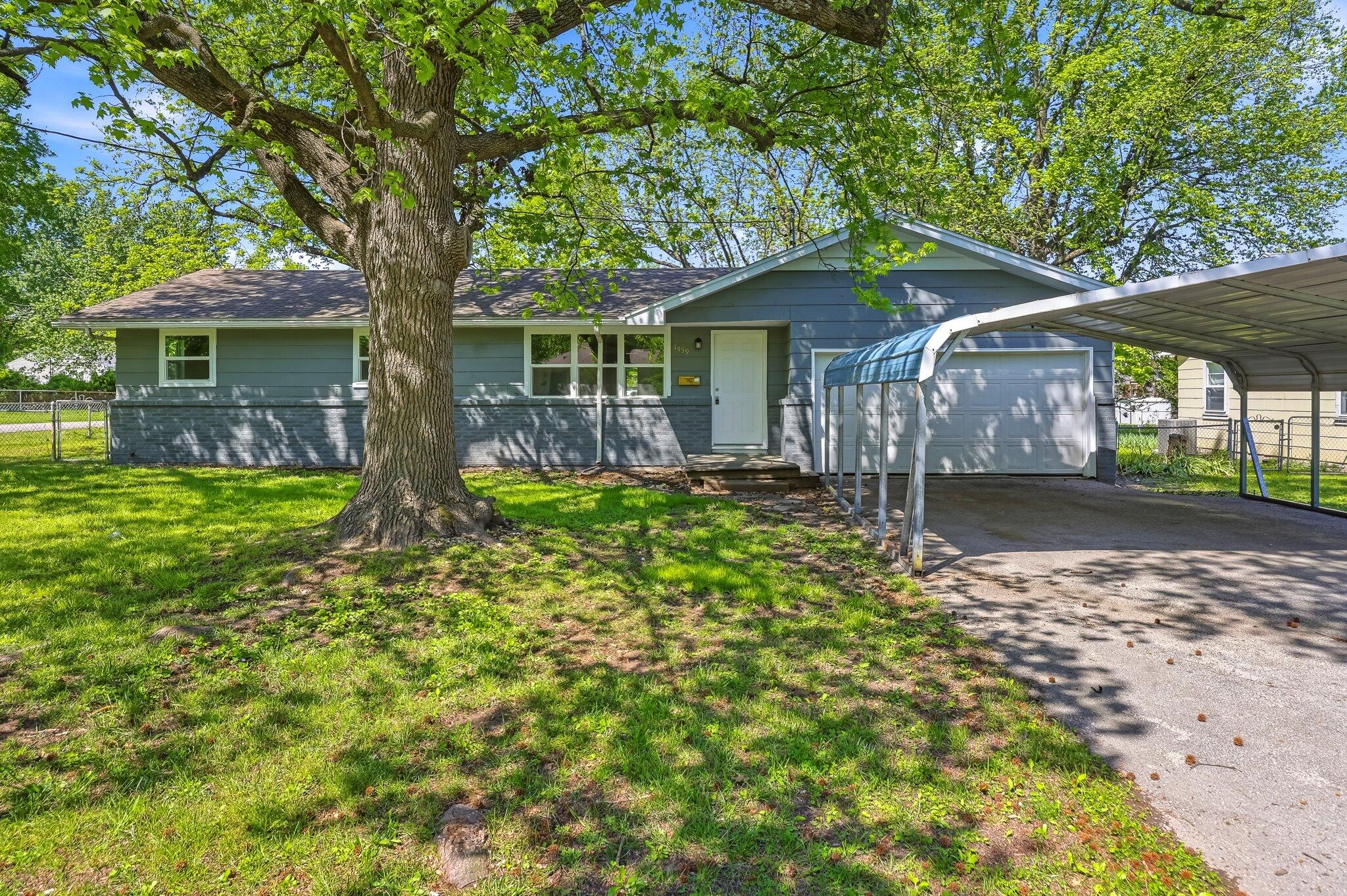 Photo of 1459 S Luster Avenue Springfield MO 65804