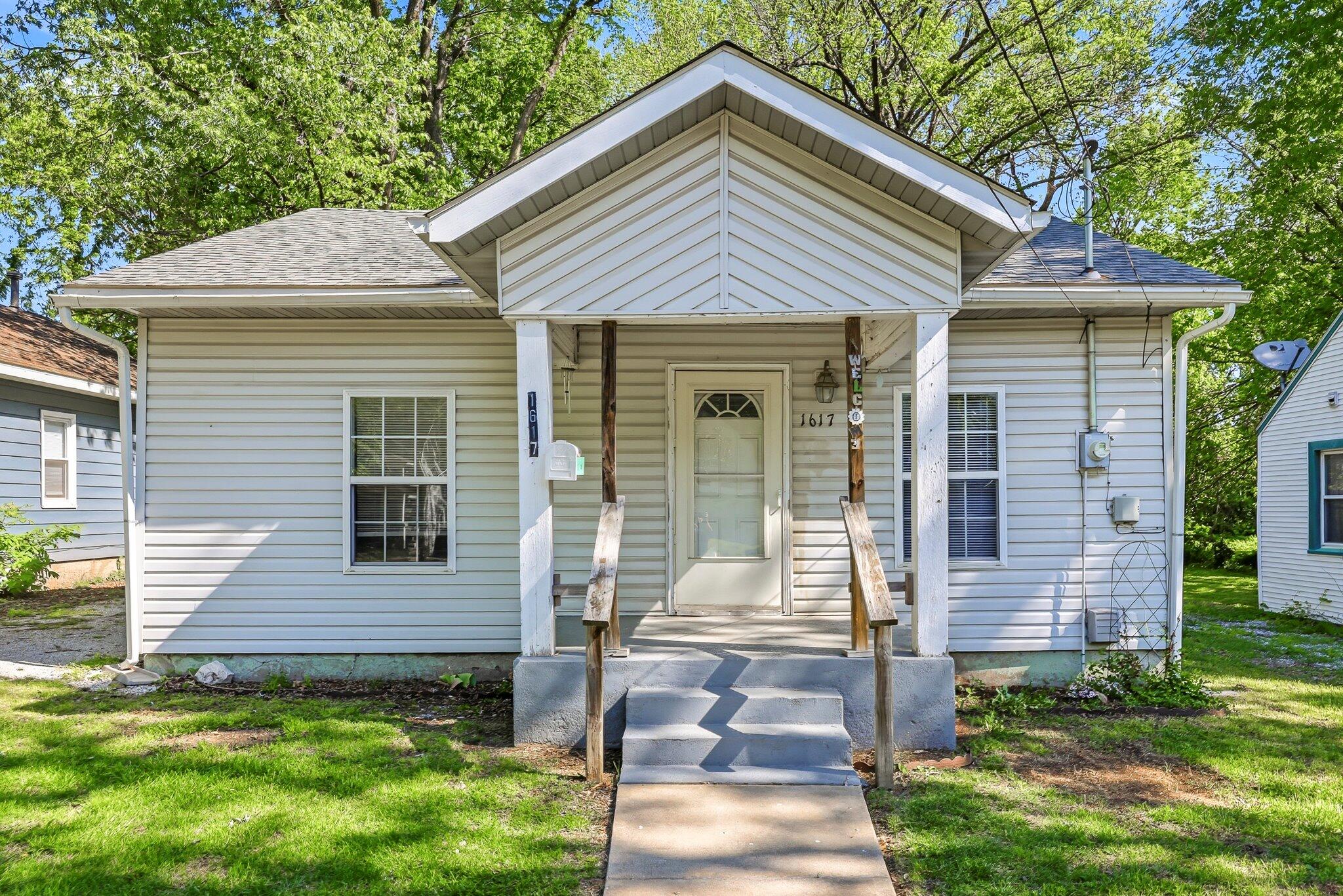 Photo of 1617 W Lee Street Springfield MO 65803