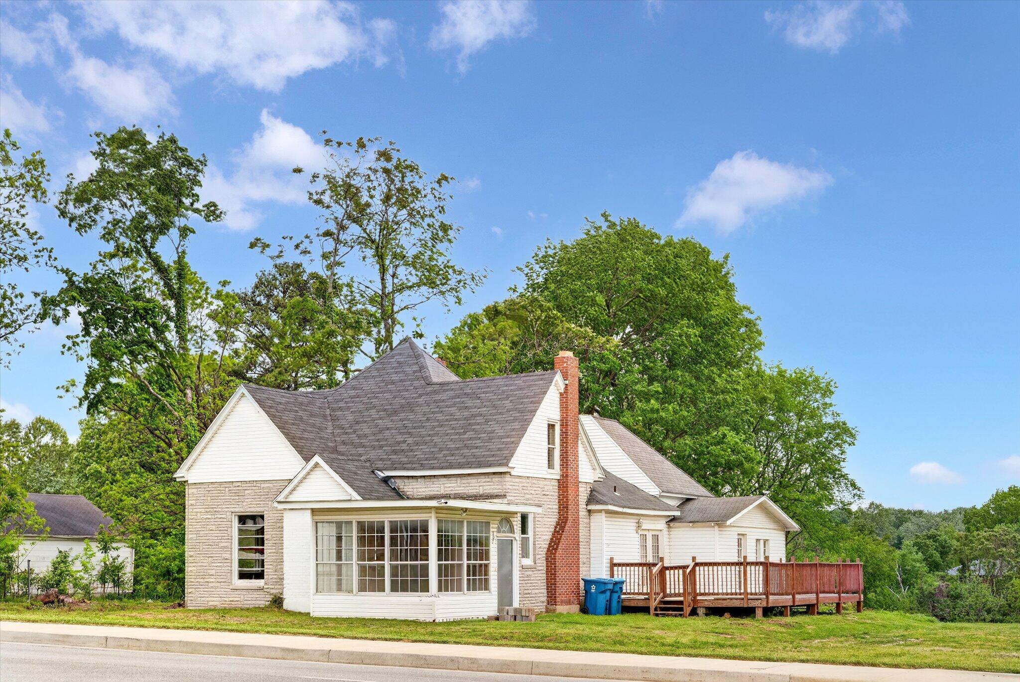 Photo of 607 E Mount Vernon Street Nixa MO 65714