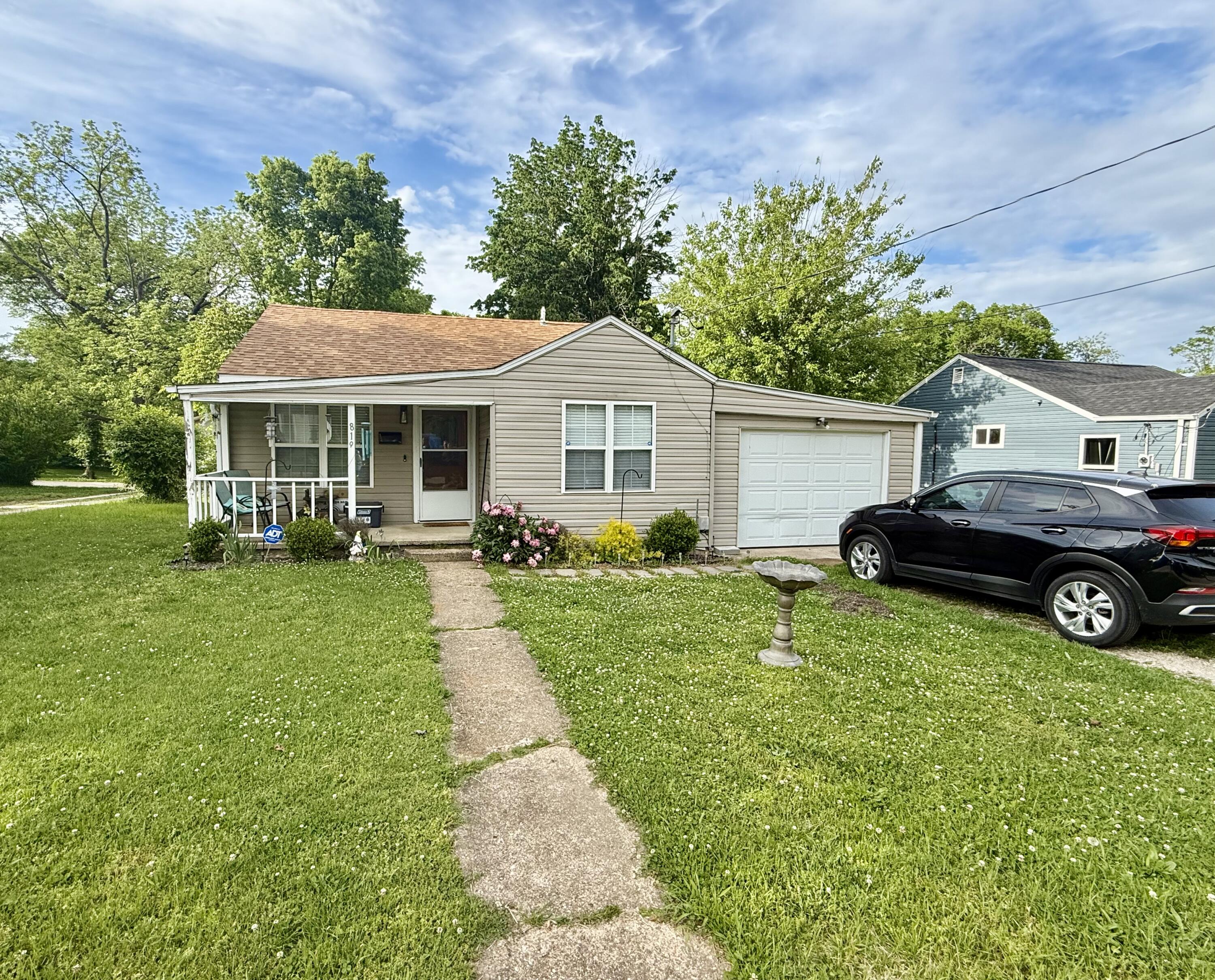 Photo of 819 W Chestnut Street Houston MO 65483