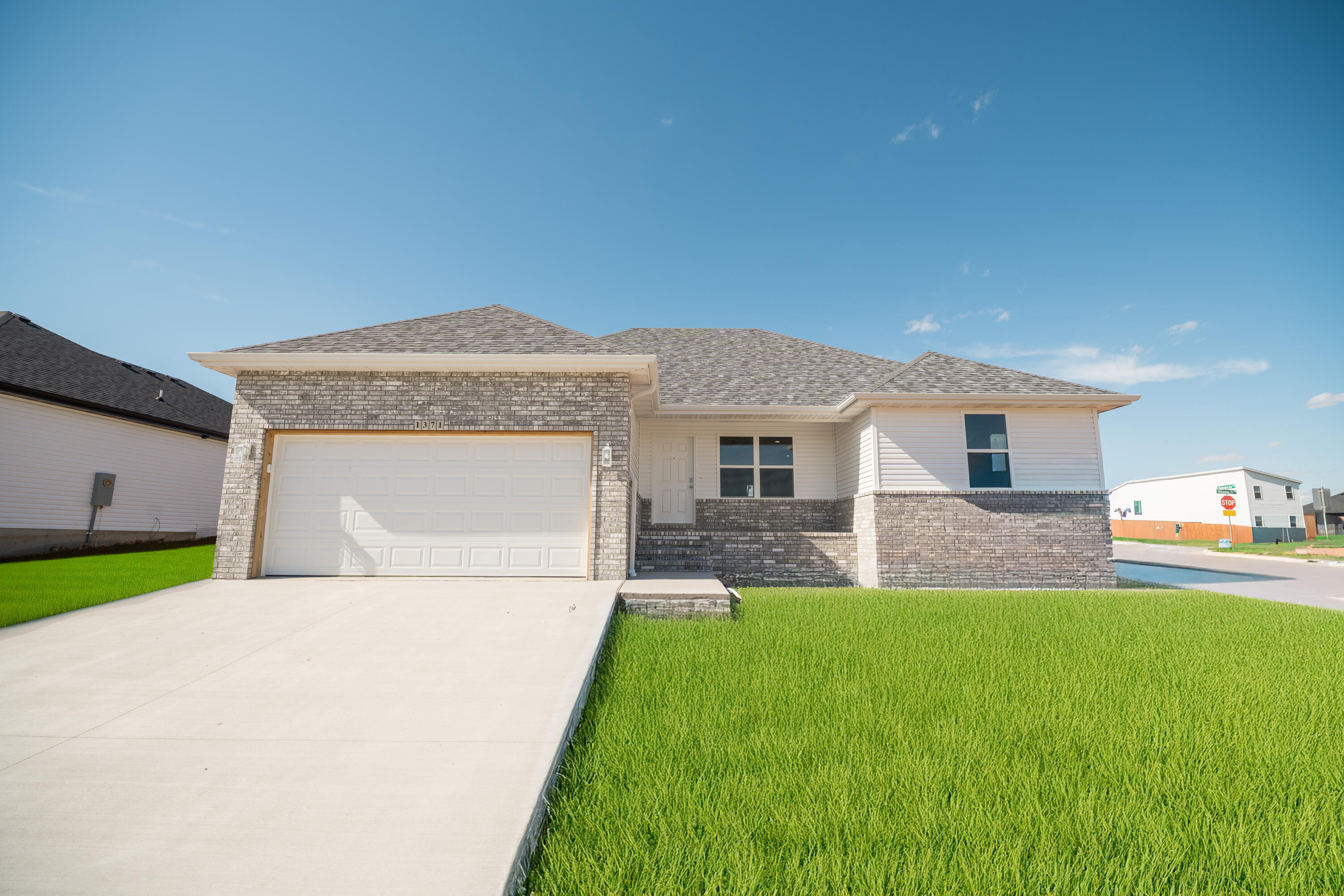 Photo of 1371 E Macon Street Republic MO 65738