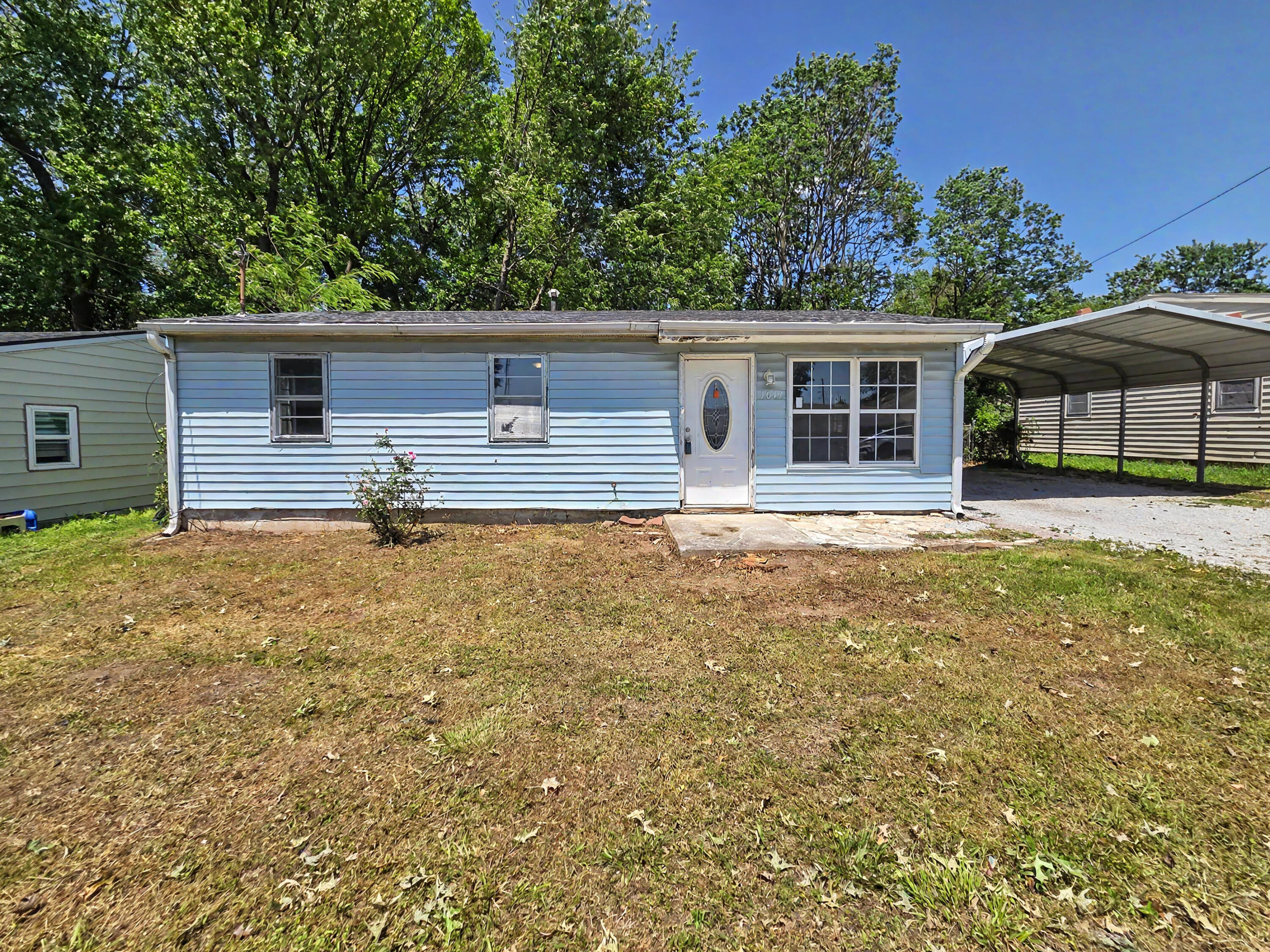 Photo of 1033 E Villa Marie Street Springfield MO 65803