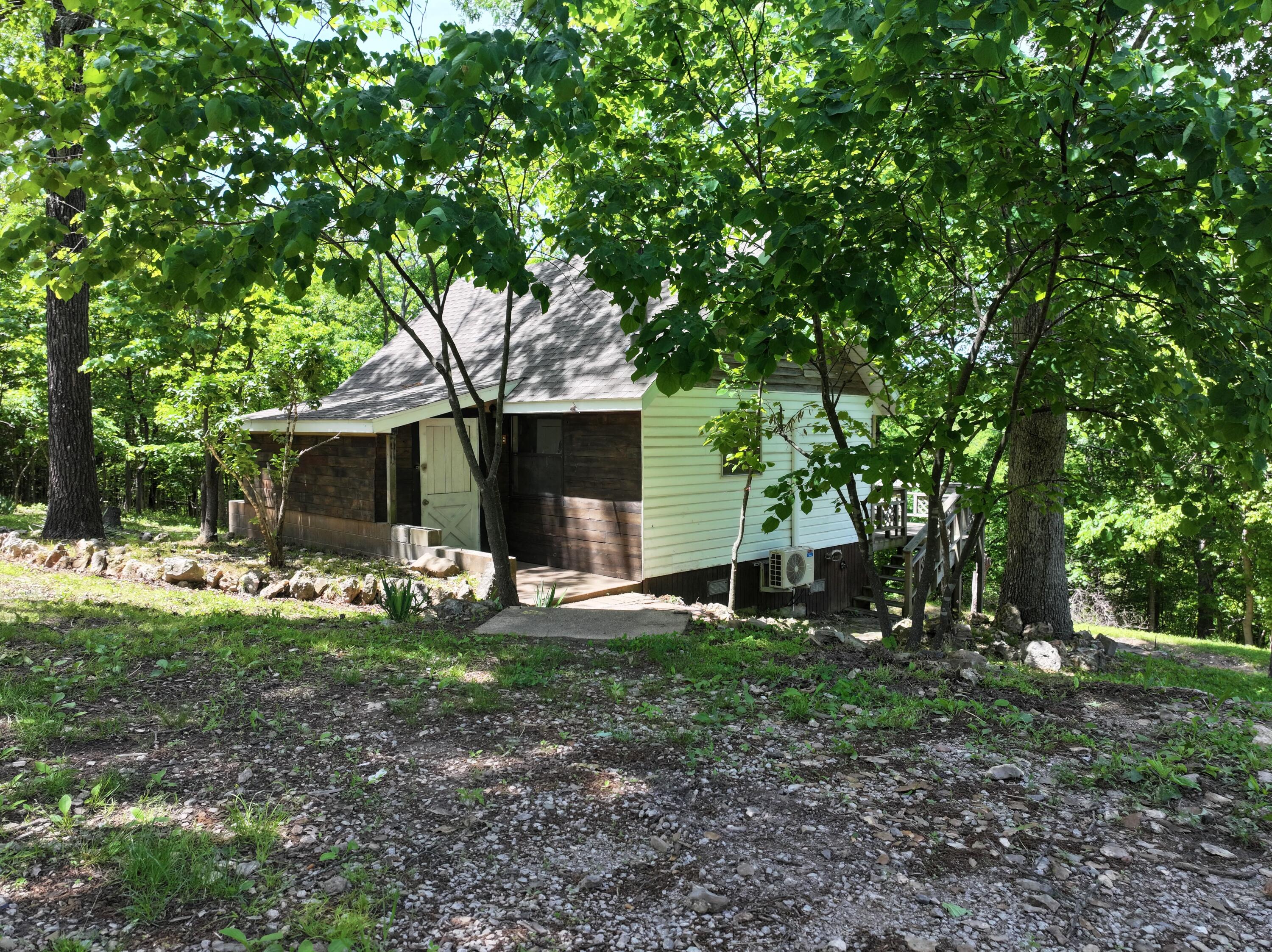 Photo of 589 Hickory Lane Pineville MO 64856