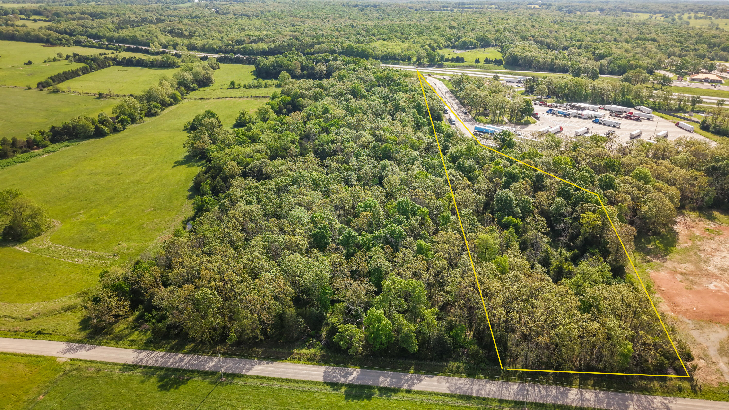 Photo of 000 Country Trails Road Conway MO 65632