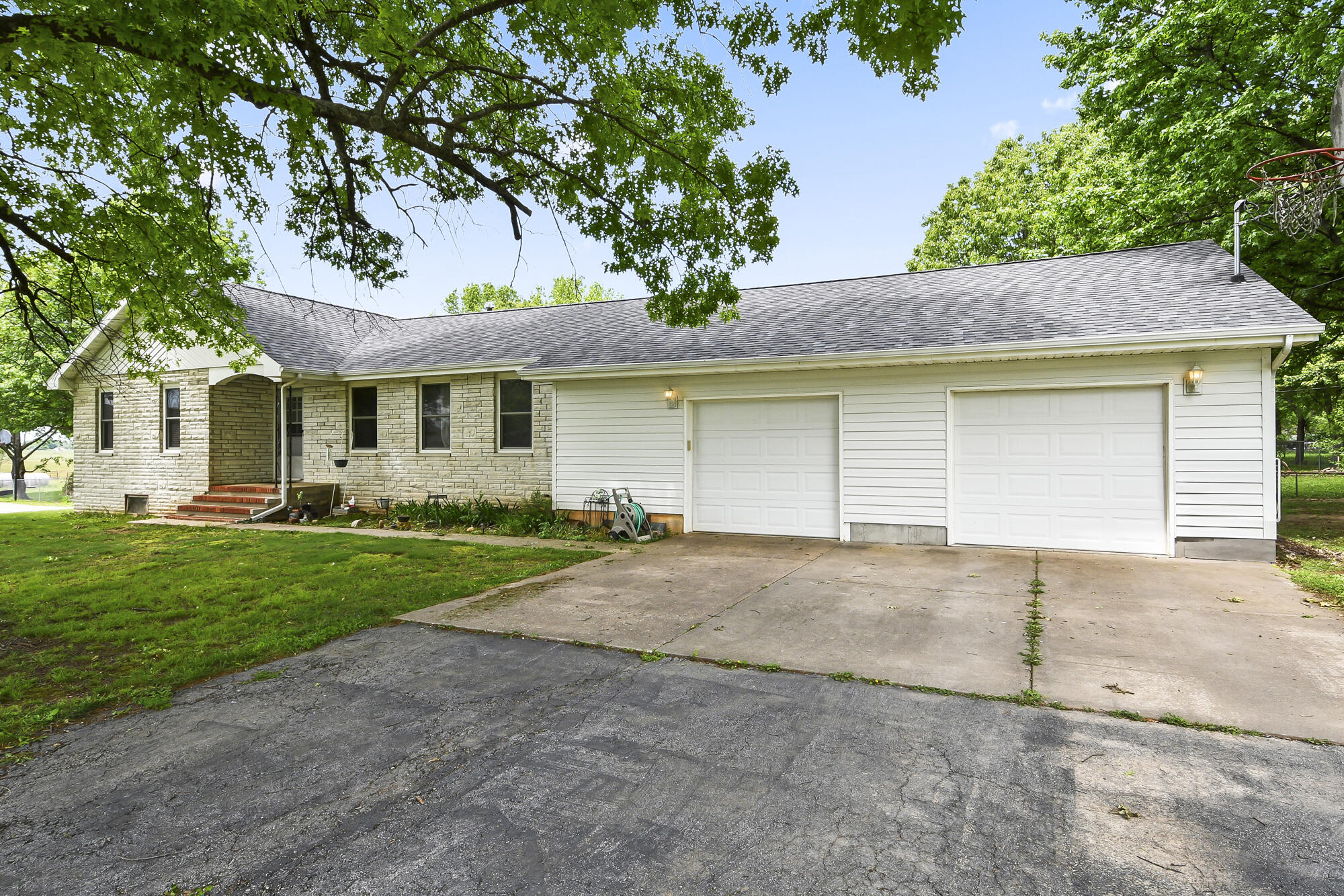 Photo of 615 W Washington Marionville MO 65705