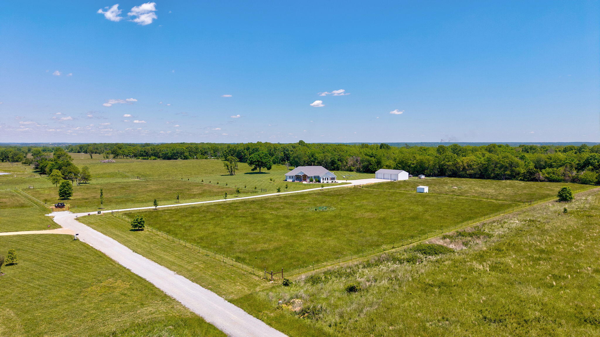 Photo of 1262 S Yellowstone Lane Bois D Arc MO 65612
