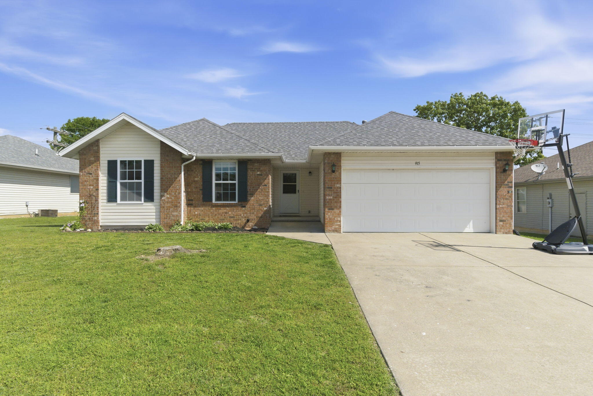 Photo of 915 Wesley Road Nixa MO 65714