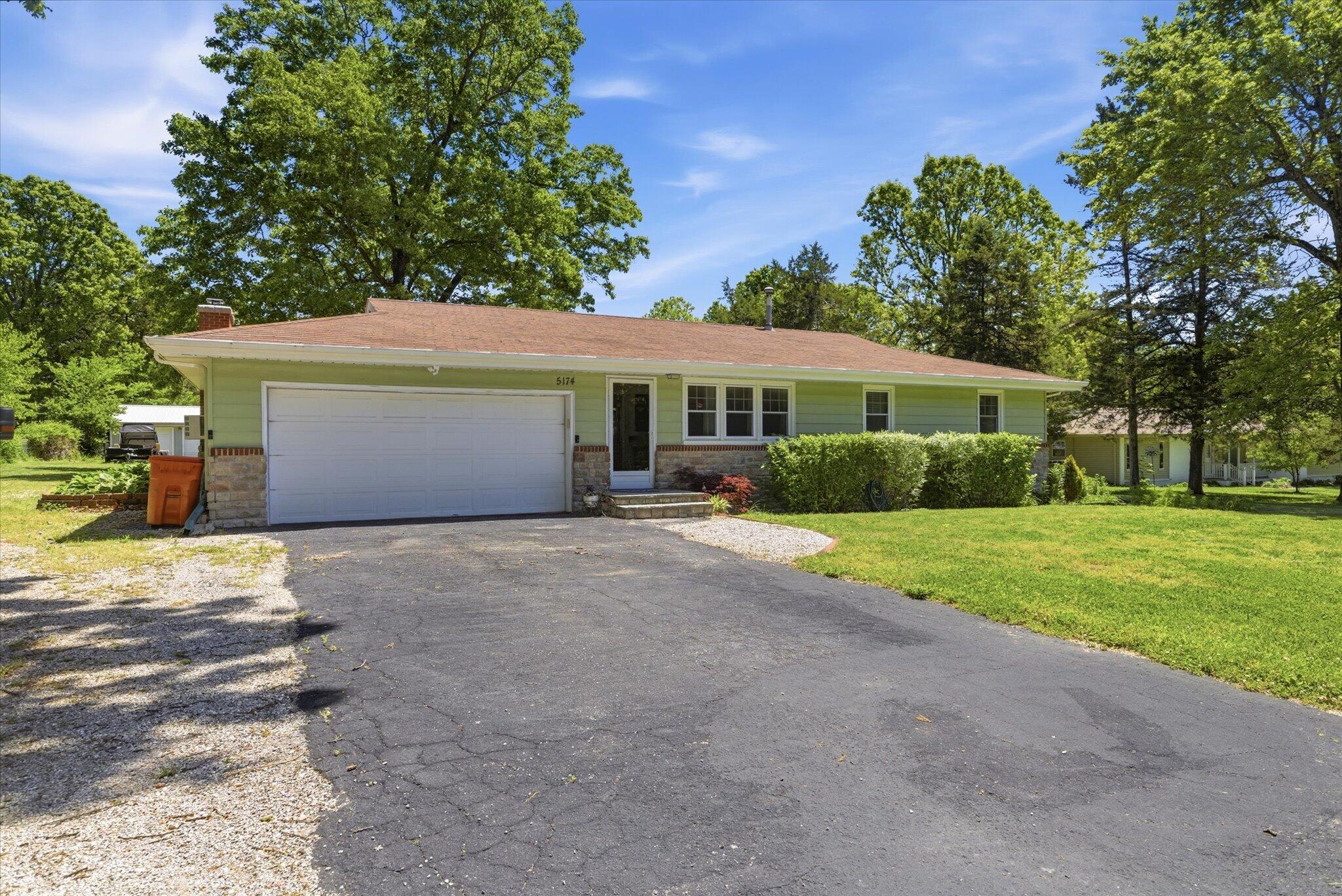 Photo of 5174 S Farm Road 205 Rogersville MO 65742