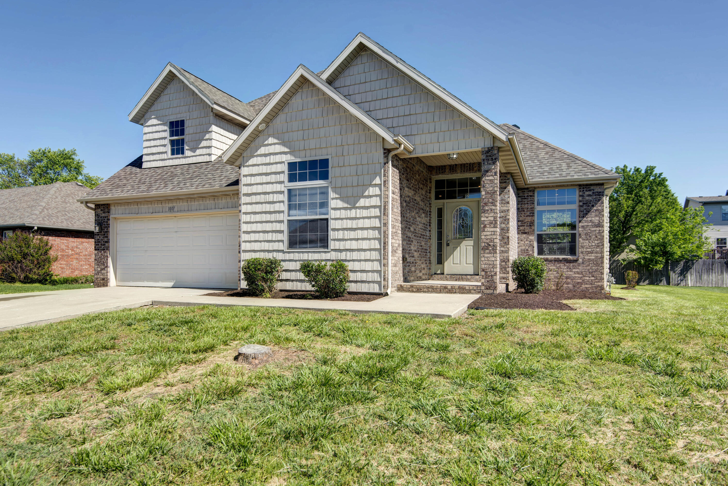 Photo of 1007 E Lloyd Street Ozark MO 65721
