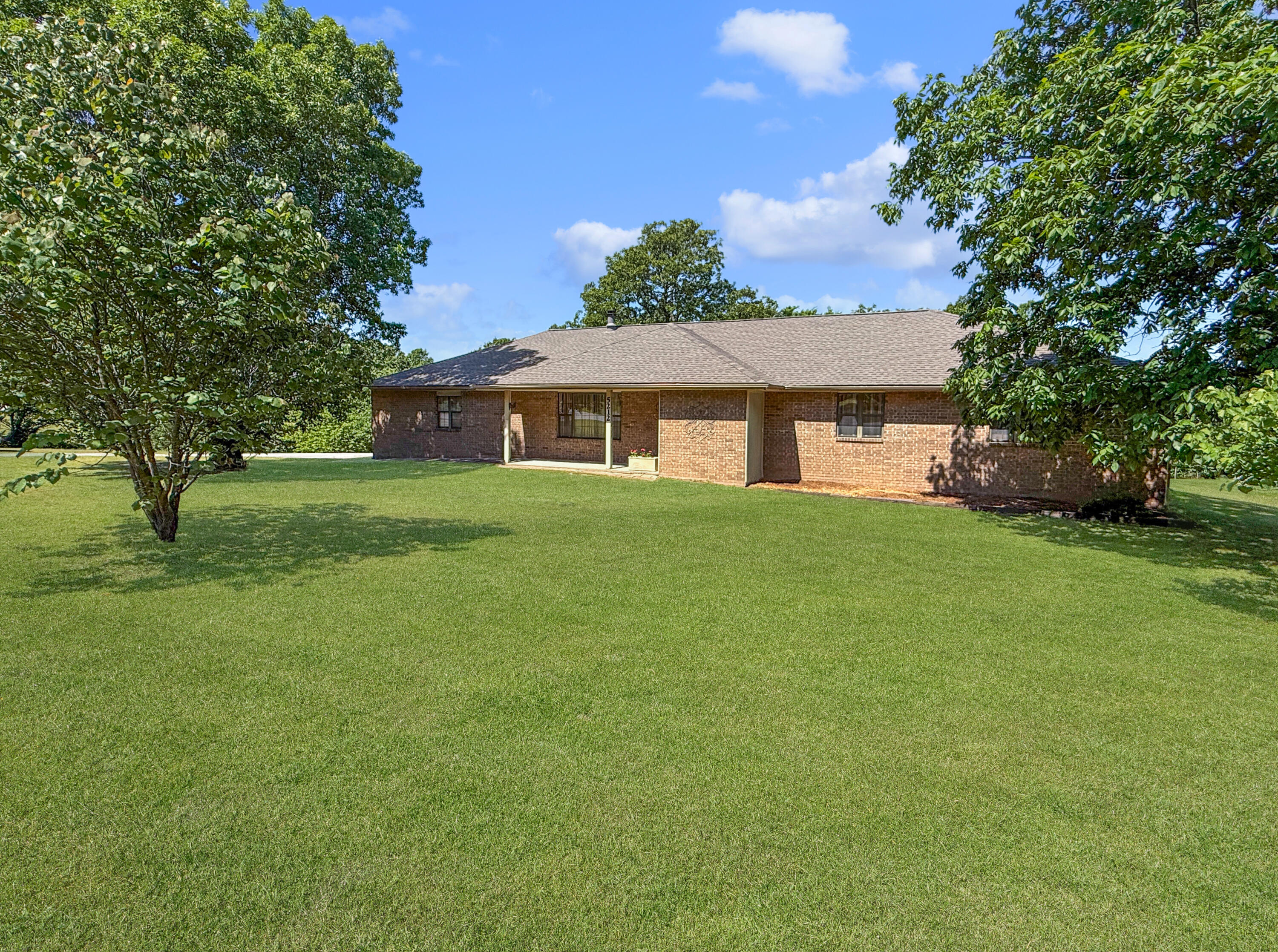 Photo of 5212 Butterfield Drive Loma Linda MO 64804
