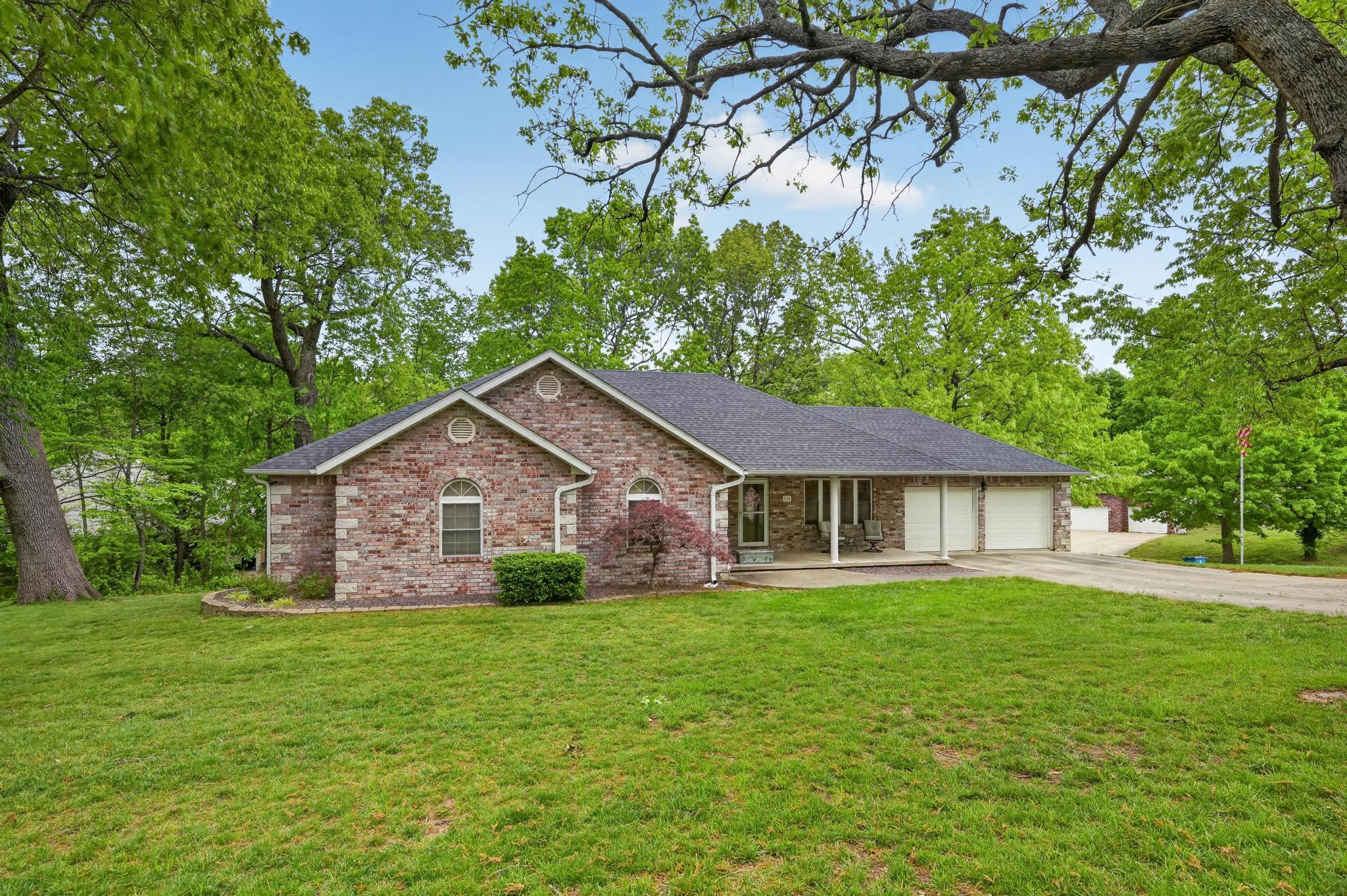Photo of 714 Laurel Circle Neosho MO 64850