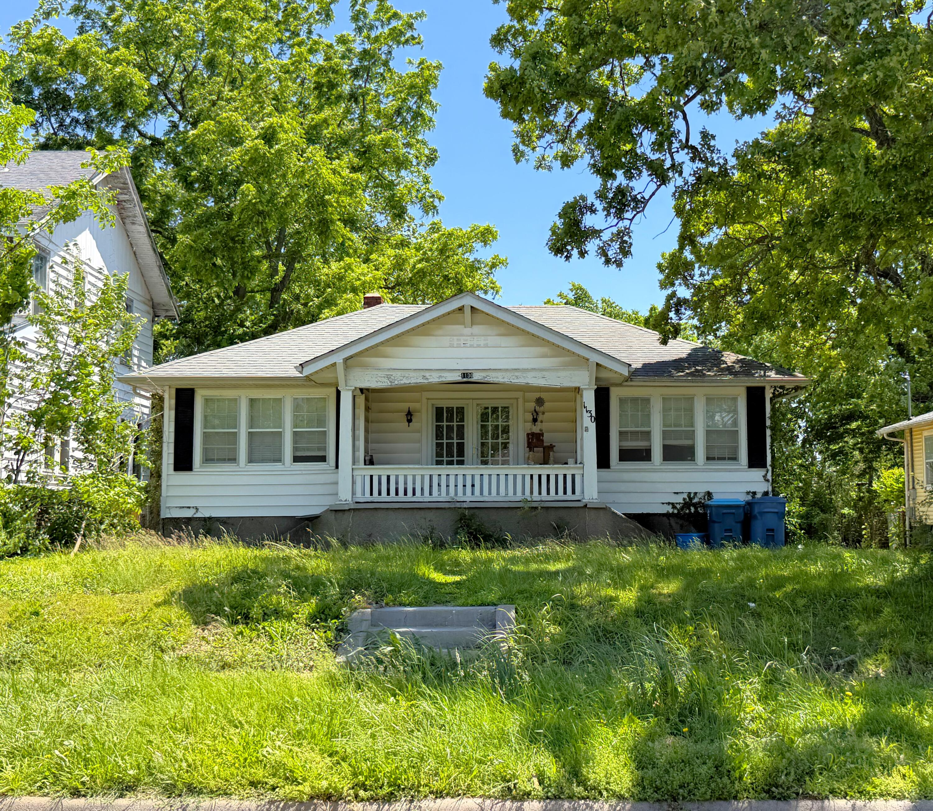 Photo of 1130 N Clay Avenue Springfield MO 65802