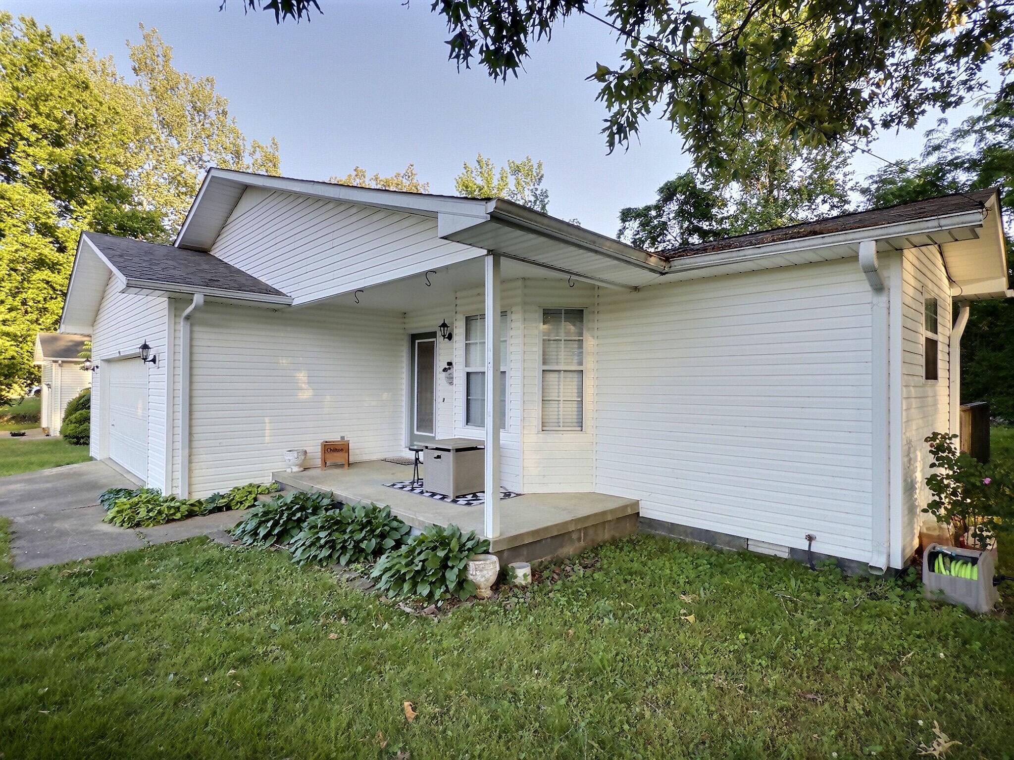 Photo of 918 Montclair Drive Poplar Bluff MO 63901