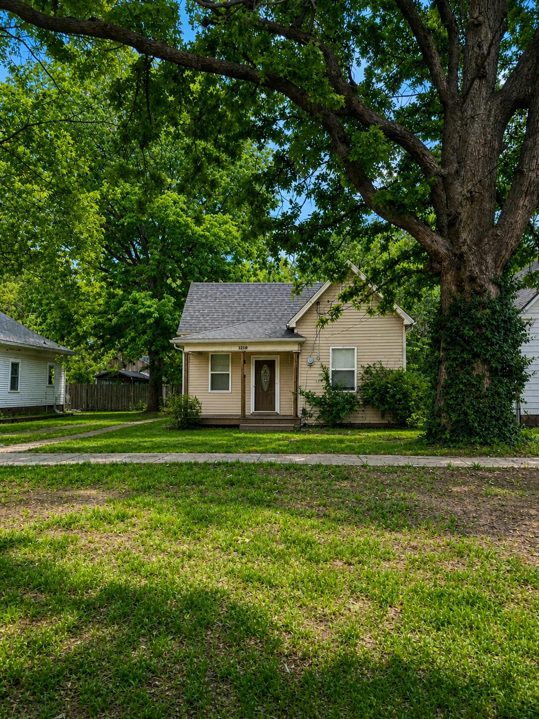 Photo of 1210 N Prospect Avenue Springfield MO 65802