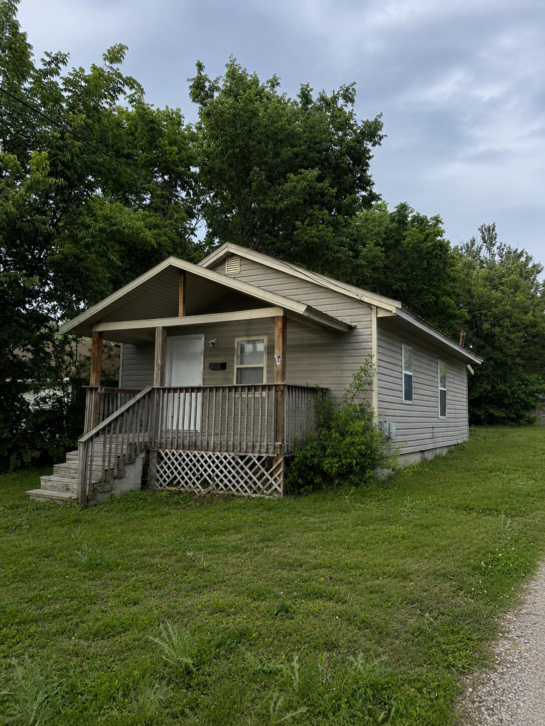 Photo of 2314 N Missouri Avenue Springfield MO 65803