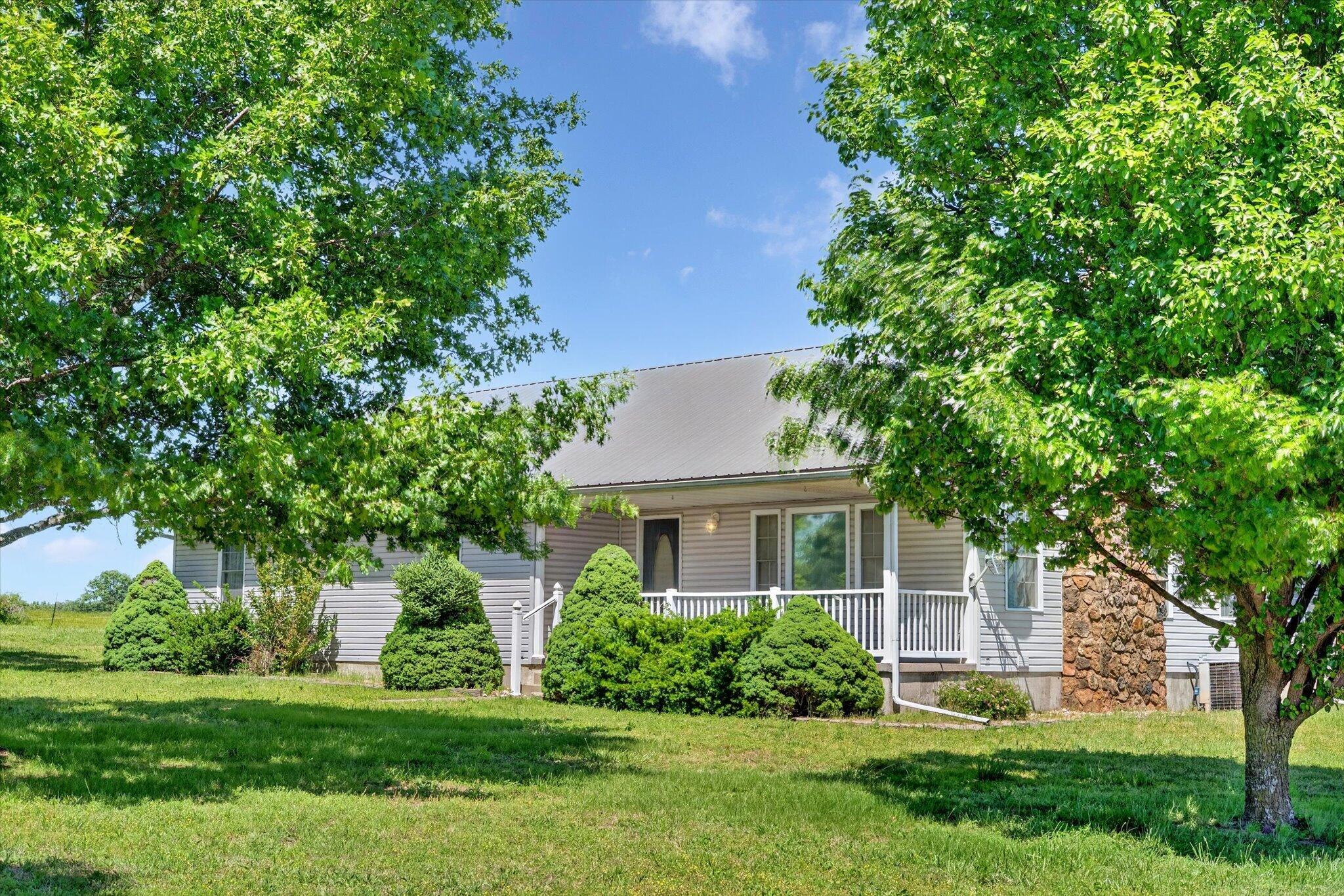 Photo of 530 S Dade 215 Everton MO 65646