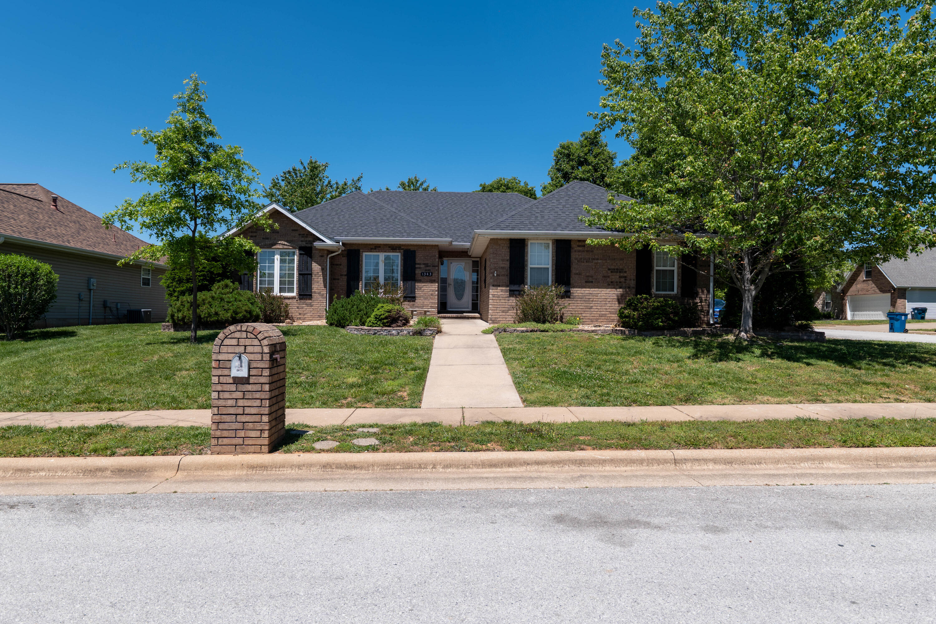 Photo of 1343 W Berkshire Avenue Nixa MO 65714