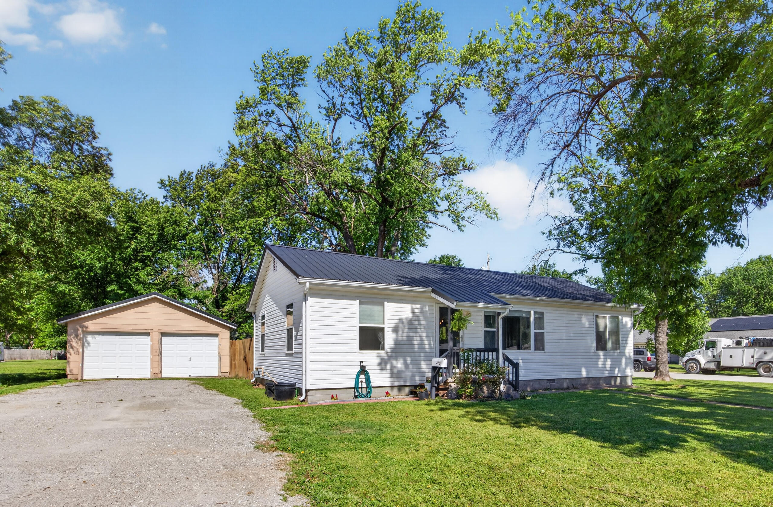 Photo of 429 N Prewitt Street Nevada MO 64772