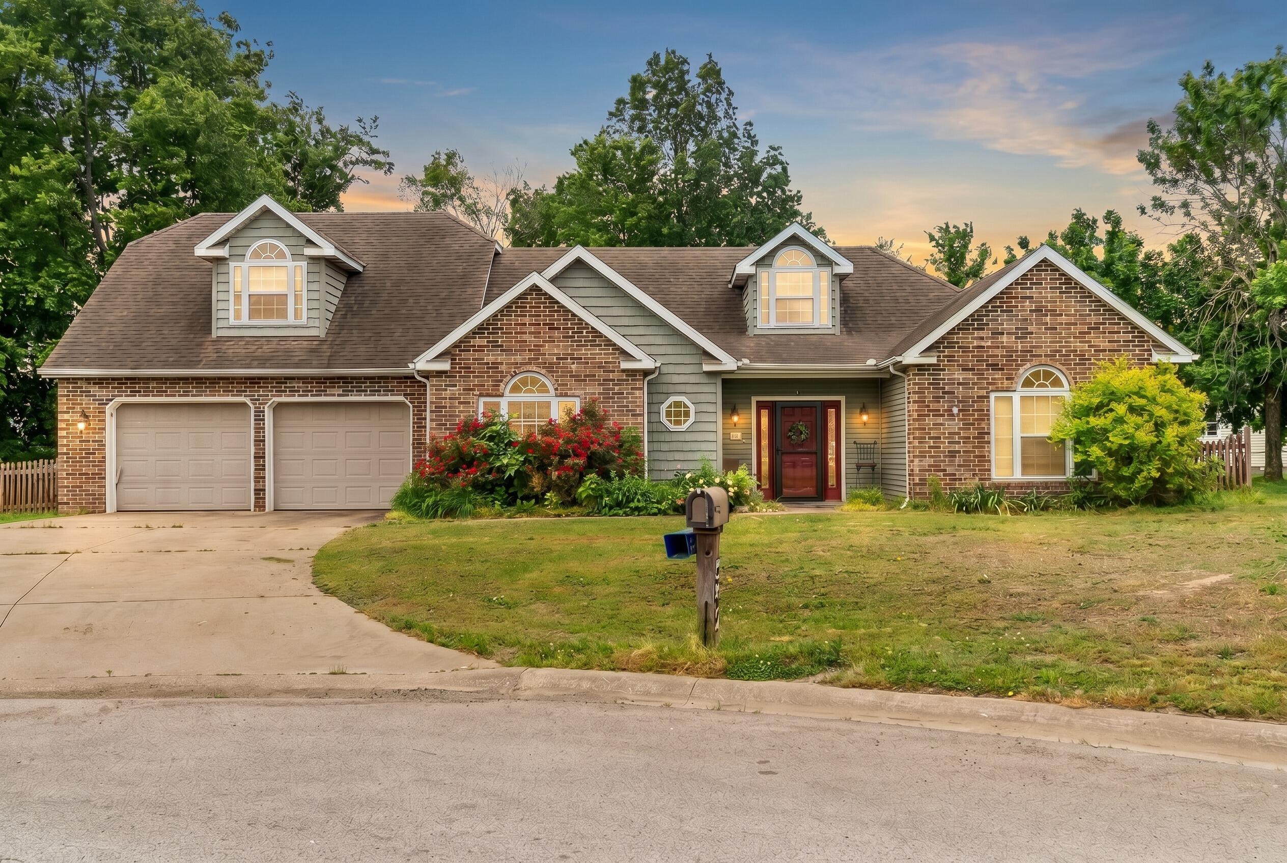 Photo of 1342 Patrick Place Carthage MO 64836