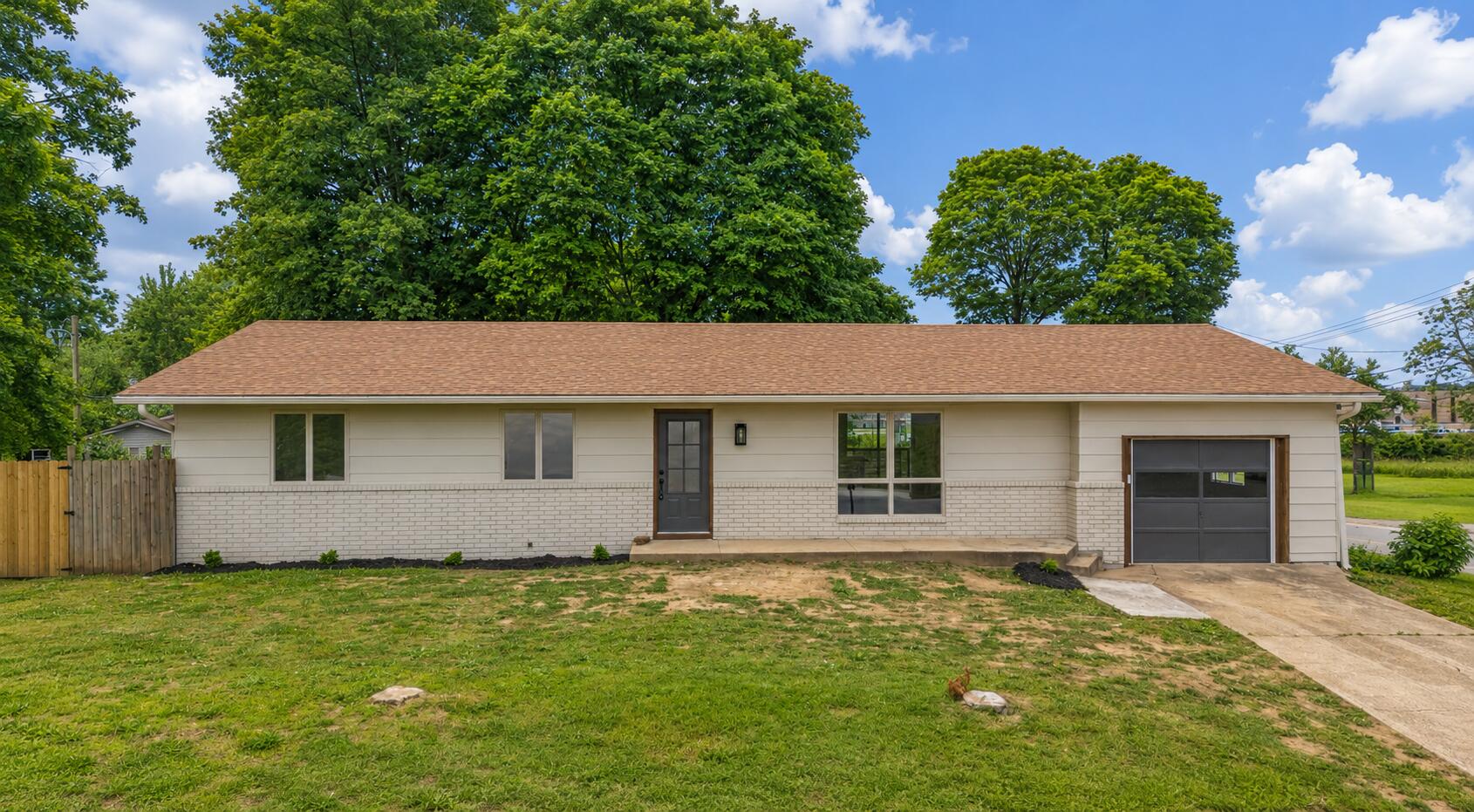 Photo of 1175 Lincoln Avenue West Plains MO 65775