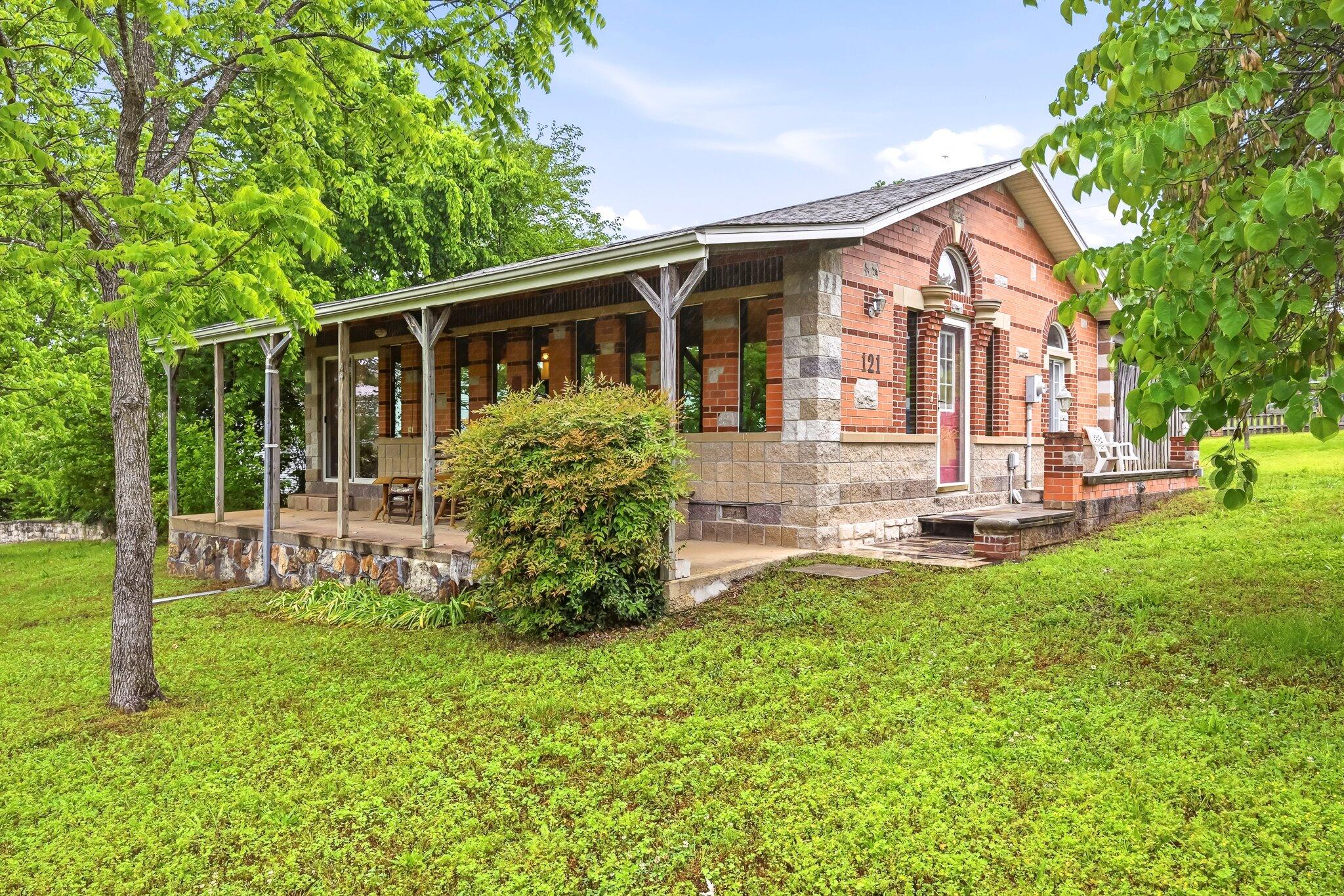 Photo of 121 Cedar Street Forsyth MO 65653