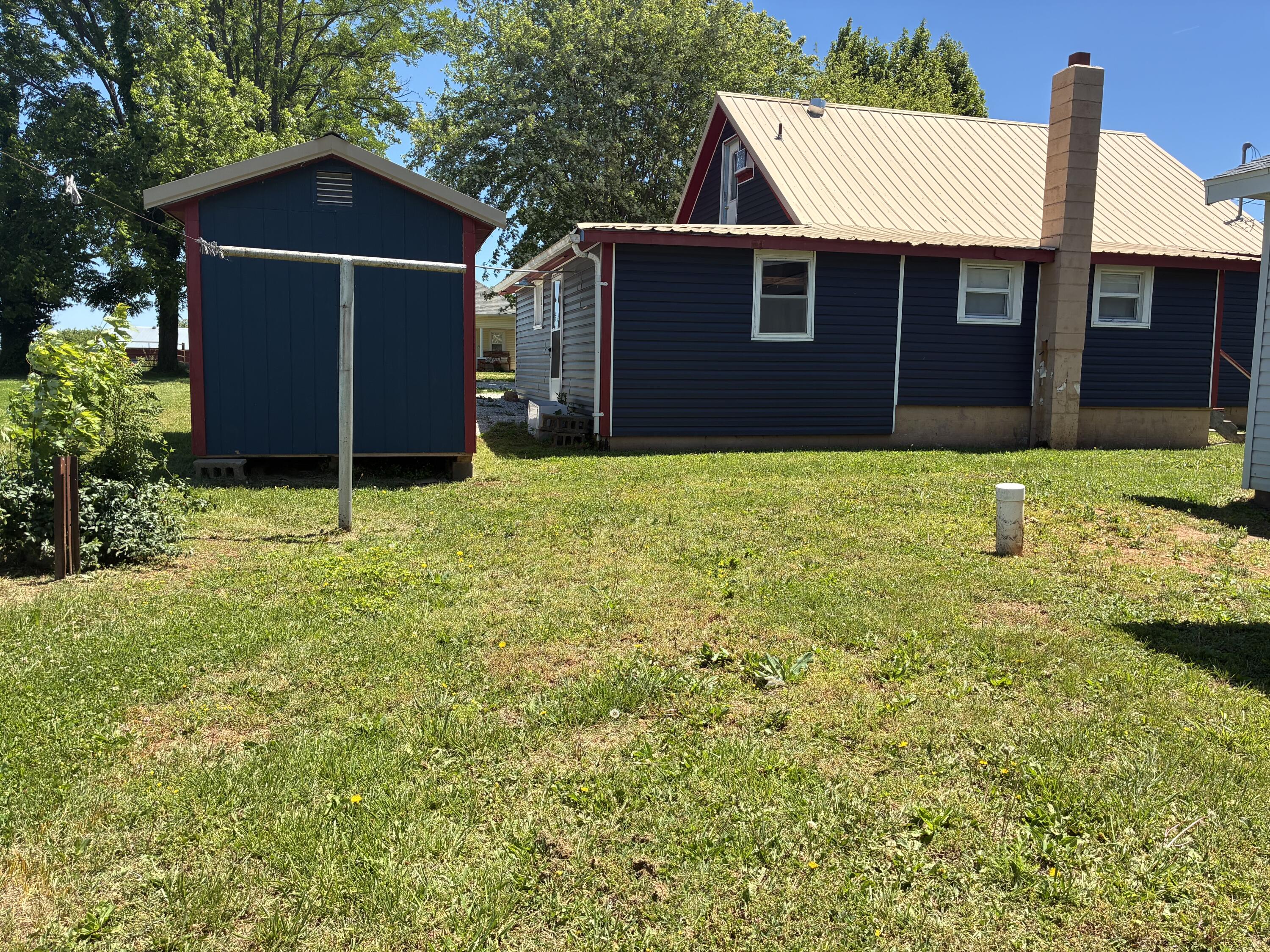 Photo of 111 Galyan Street Stockton MO 65785
