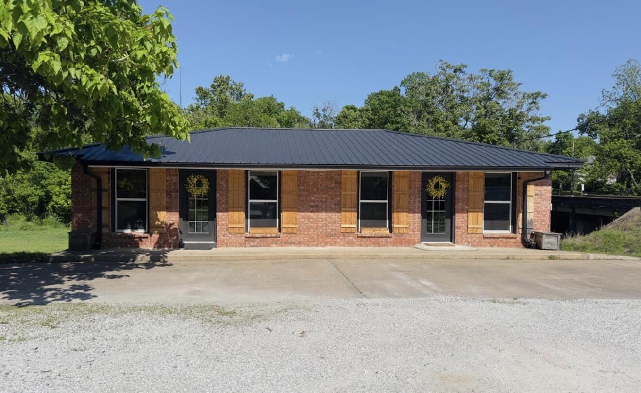 Photo of 300 Jefferson Street Anderson MO 64831