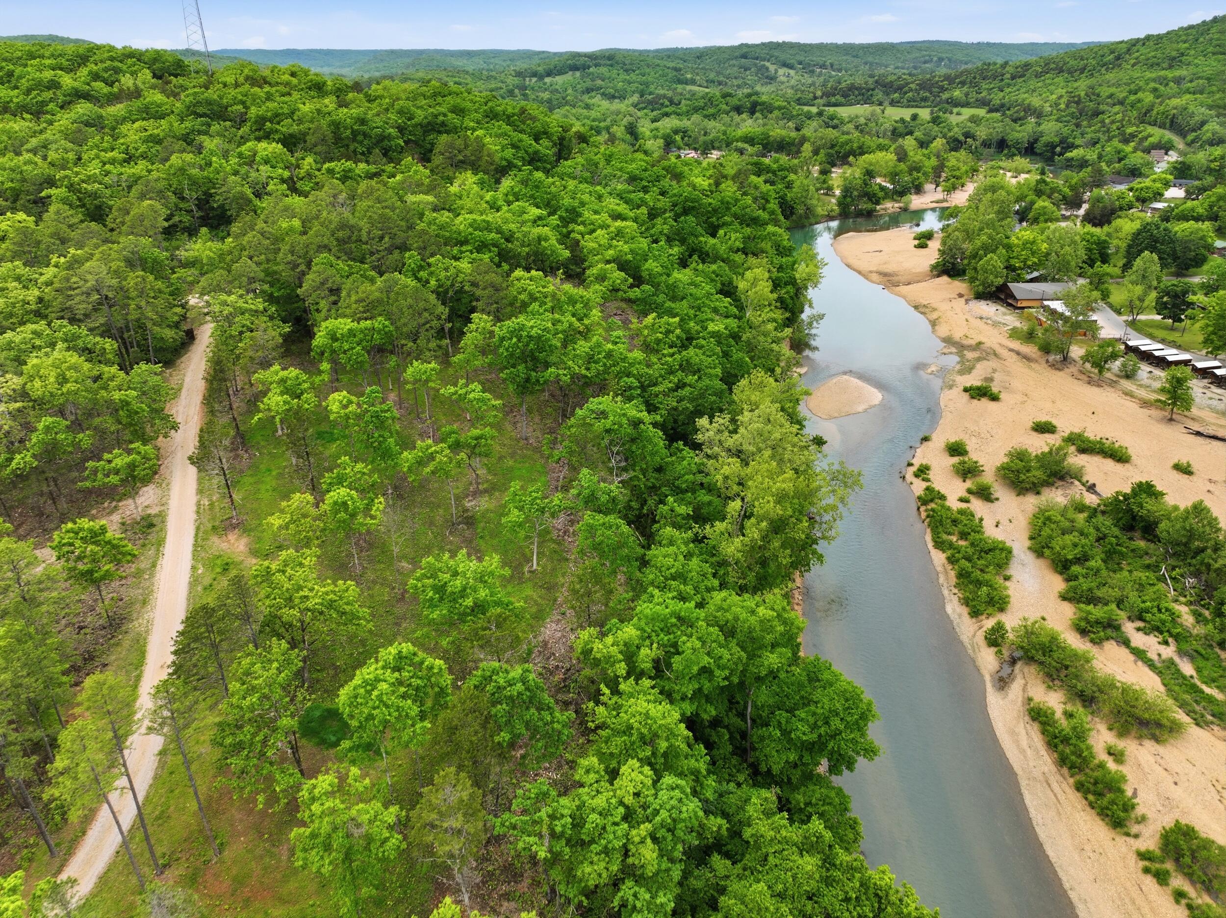 Photo of Tract 8 Circle B Road Eminence MO 65466