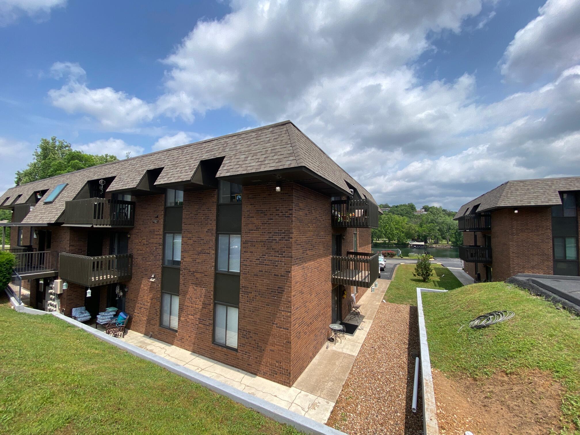 Photo of 120 Wilshire Drive #19 Hollister MO 65672