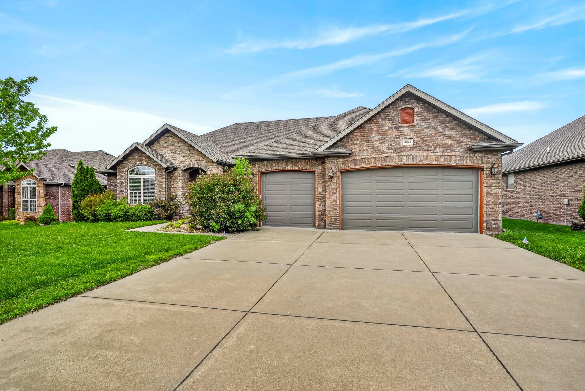 Photo of 4844 S Farm Rd 131 Springfield MO 65810
