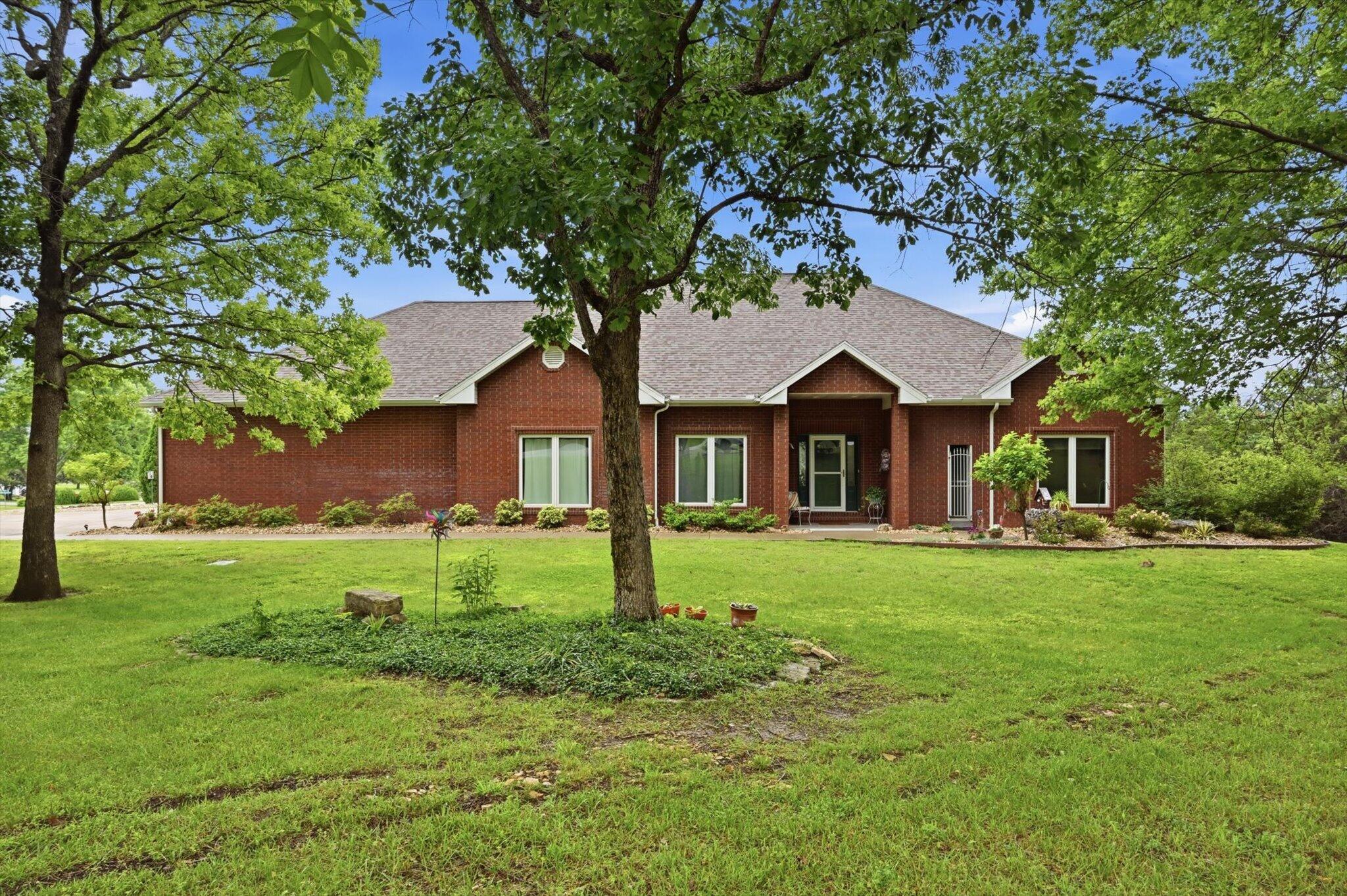 Photo of 282 Grandview Hills Circle Branson West MO 65737