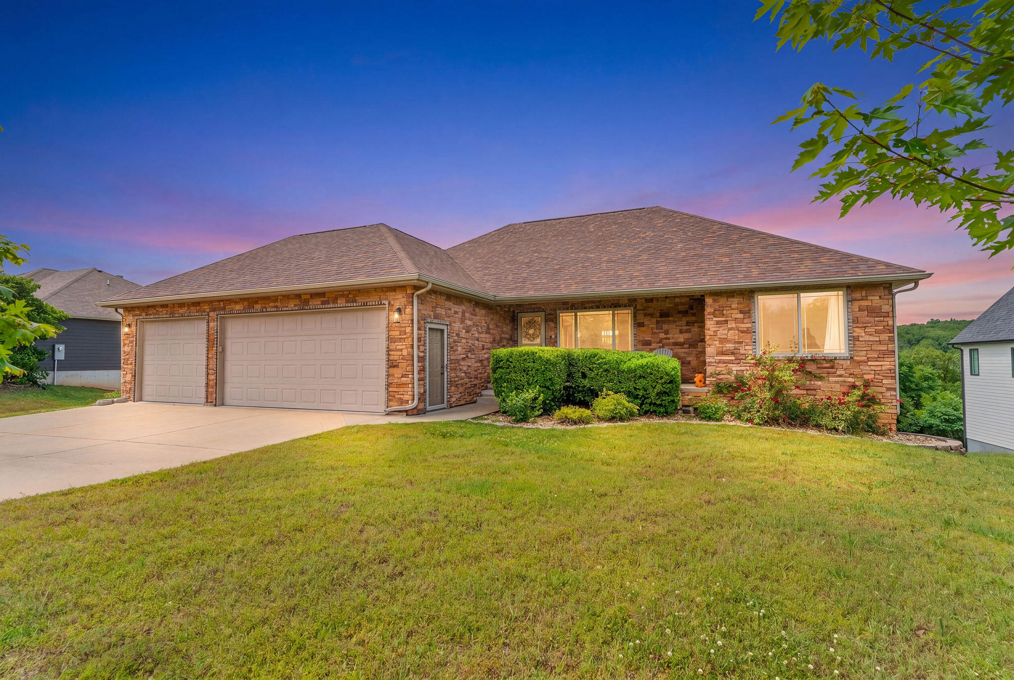 Photo of 451 Uniqueville Lane Lampe MO 65681