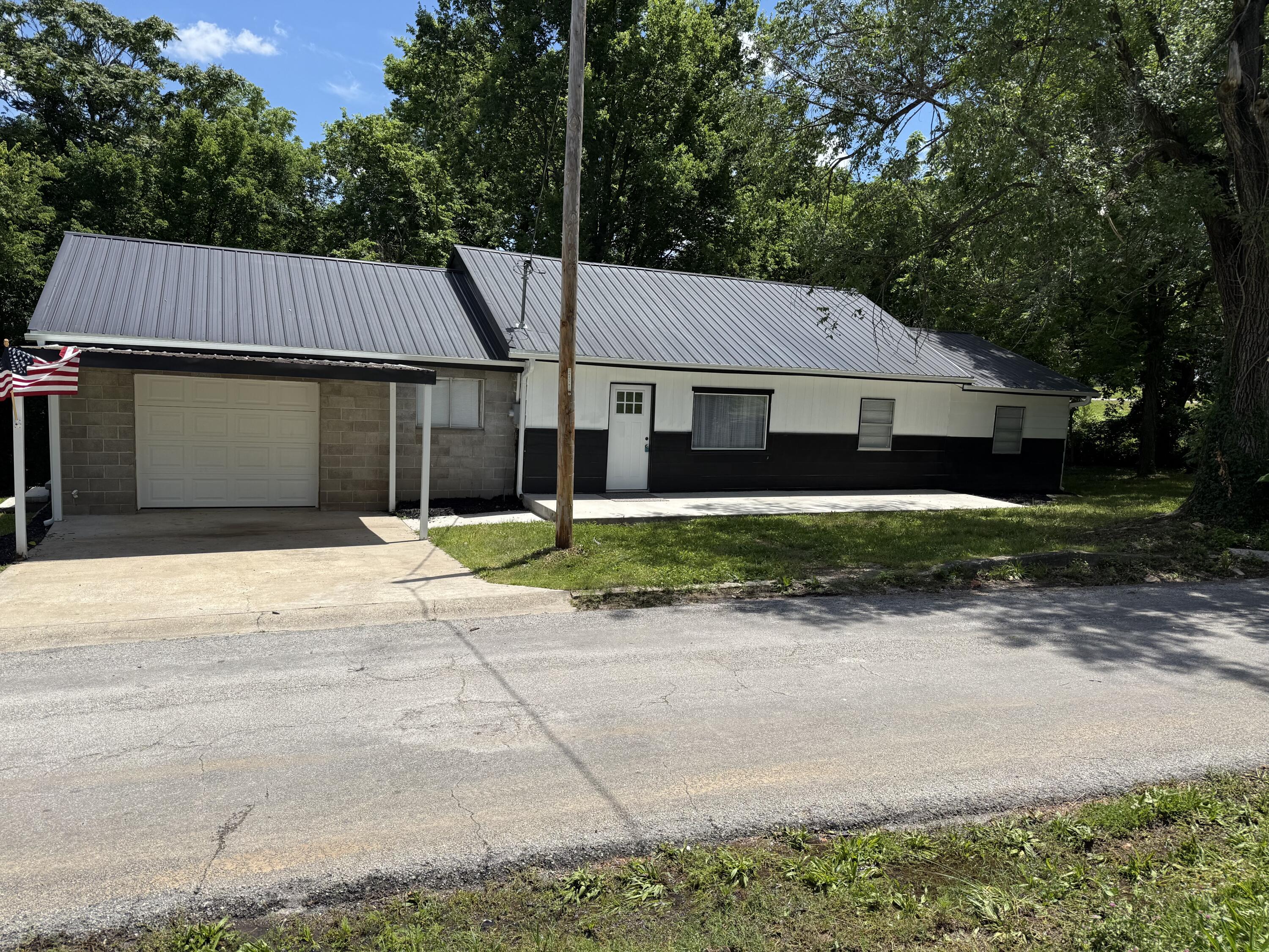 Photo of 425 N Center Street Granby MO 64844