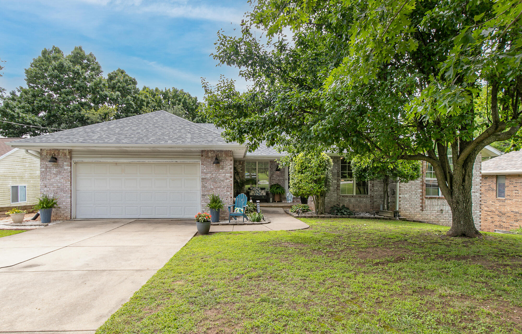 Photo of 6021 S Roanoke Avenue Springfield MO 65810
