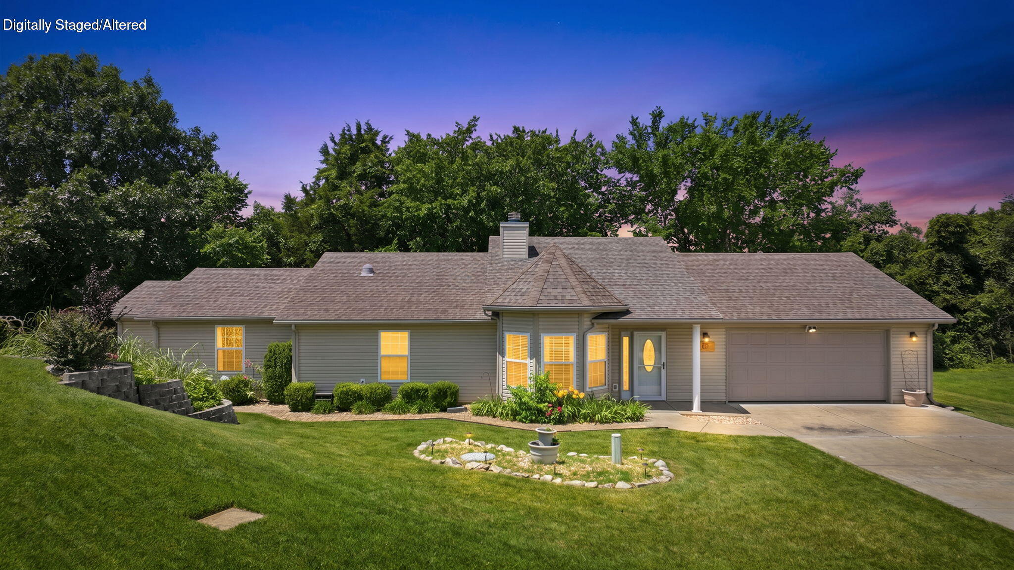 Photo of 67 Starrville Place Reeds Spring MO 65737