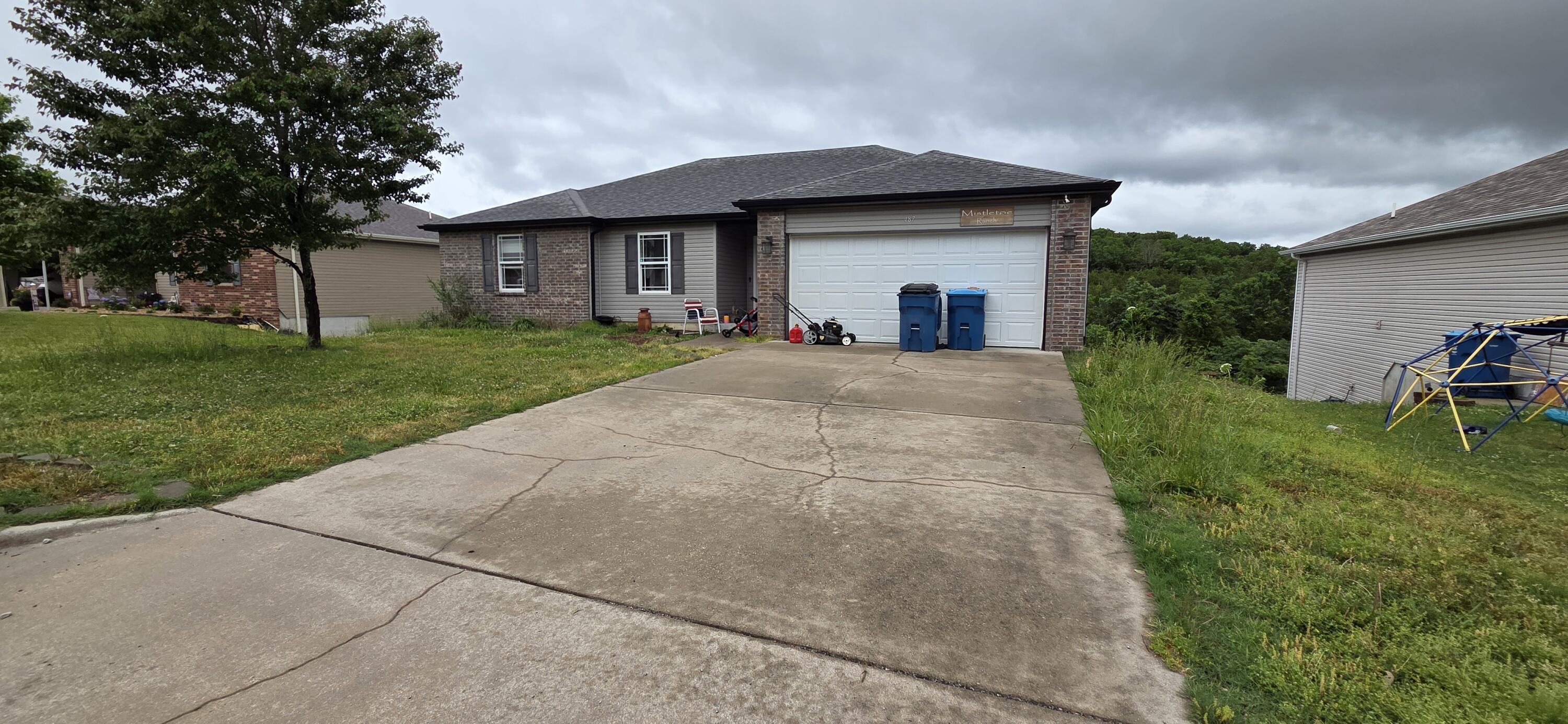 Photo of 487 Amber Avenue Hollister MO 65672