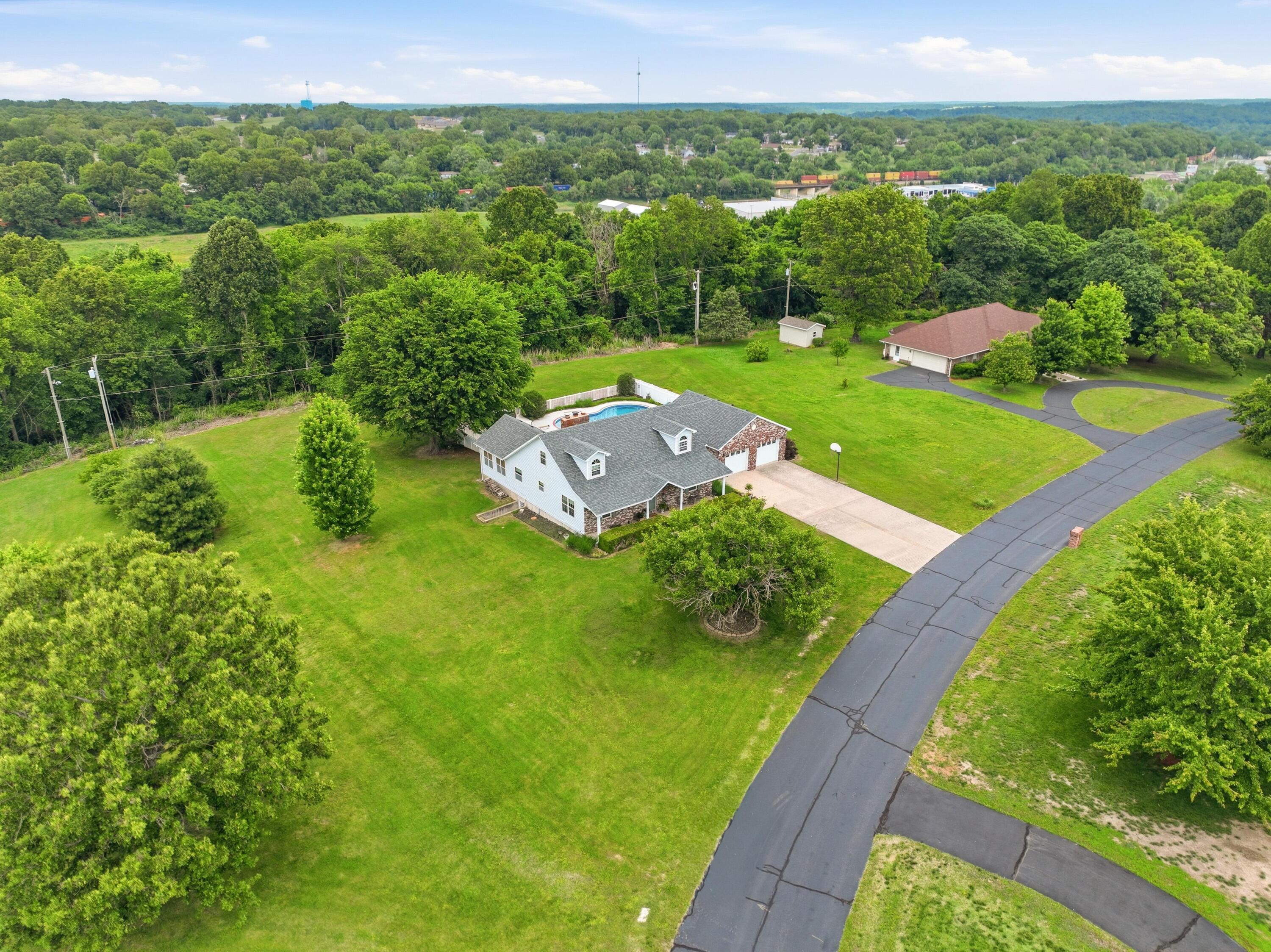 Photo of 4071 Deer Ridge Street Neosho MO 64850