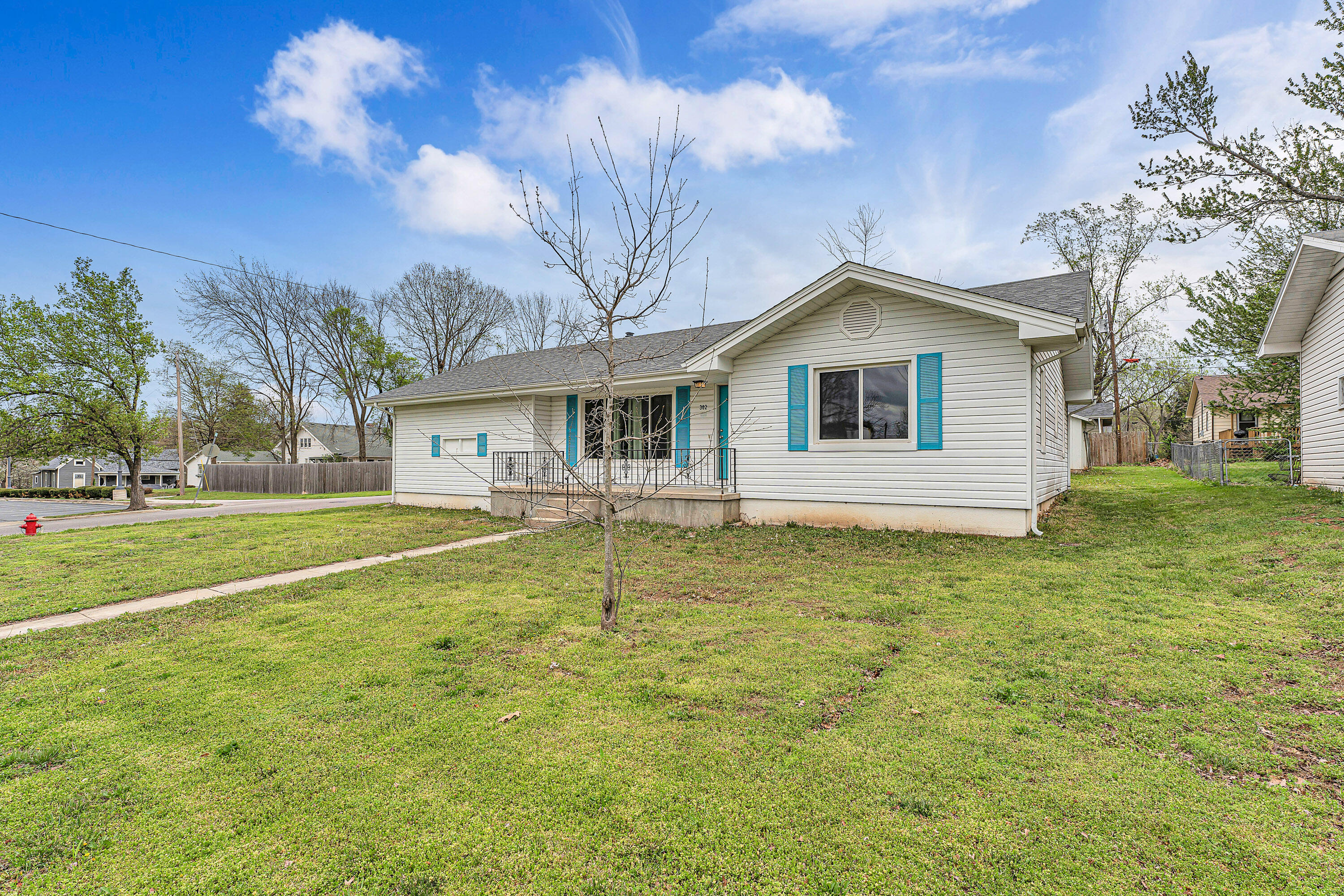 Photo of 302 S 6th Street Ozark MO 65721