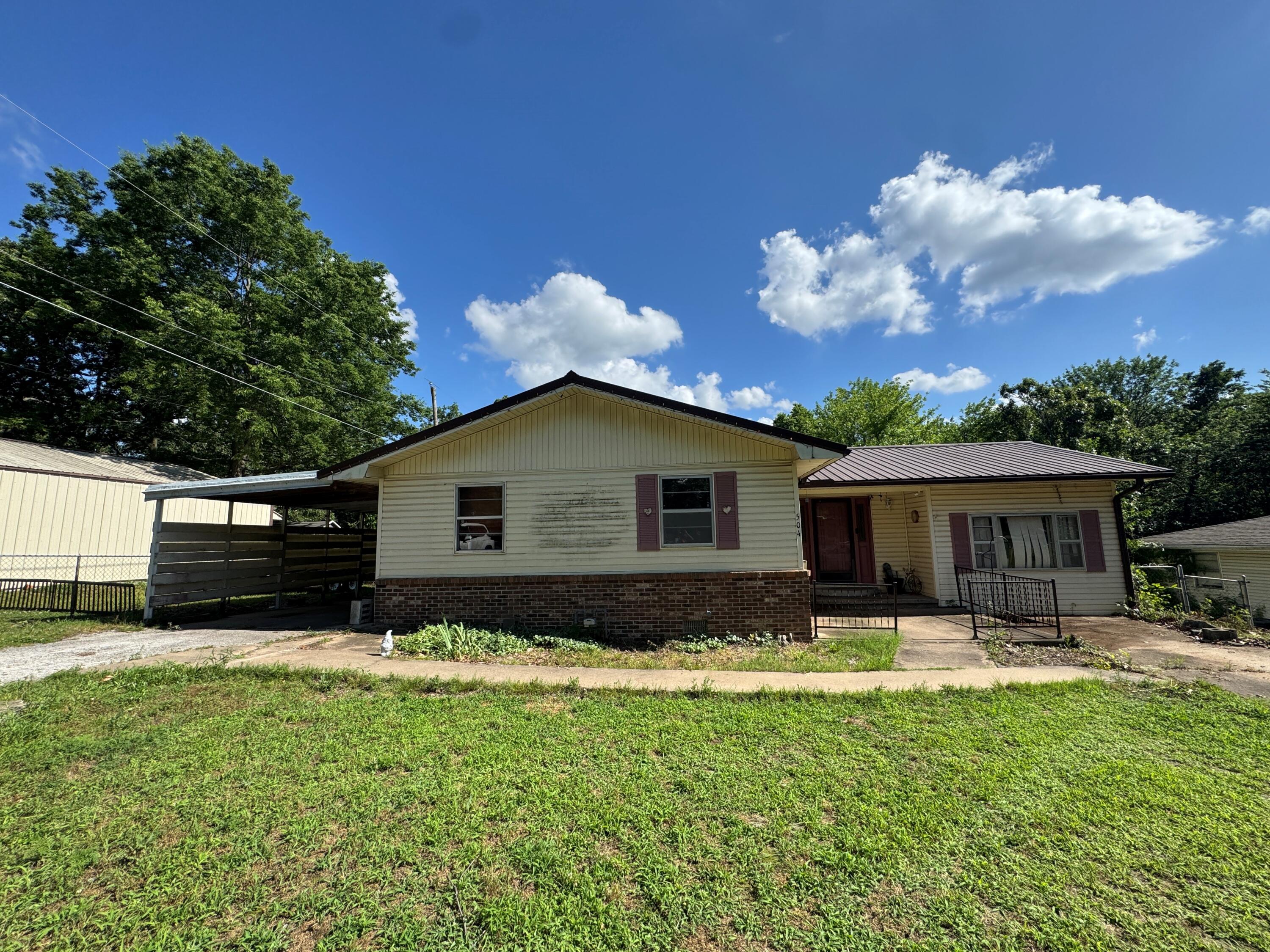 Photo of 504 Woodland Street Carl Junction MO 64834