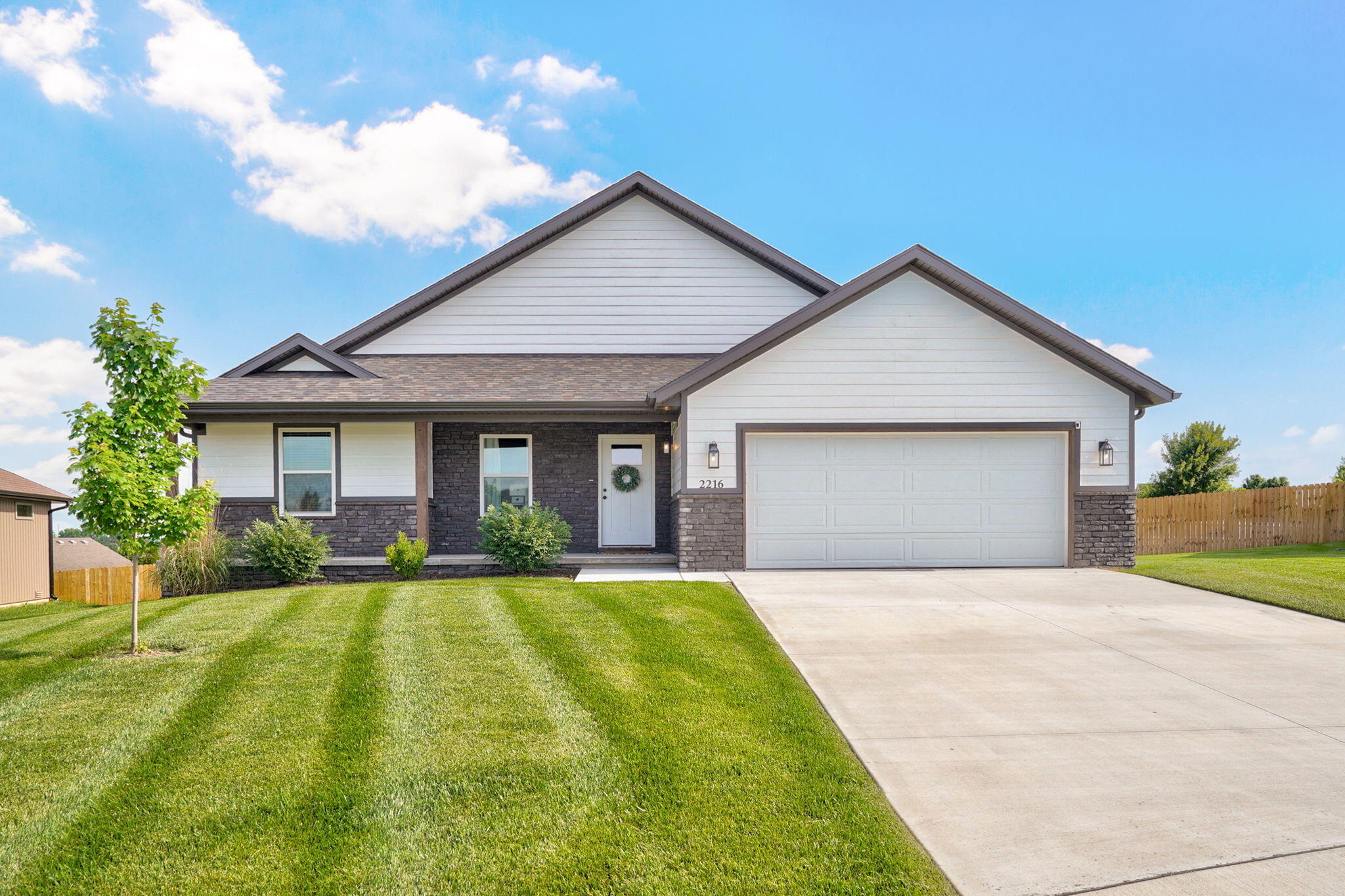 Photo of 2216 W Braxton Court Ozark MO 65721