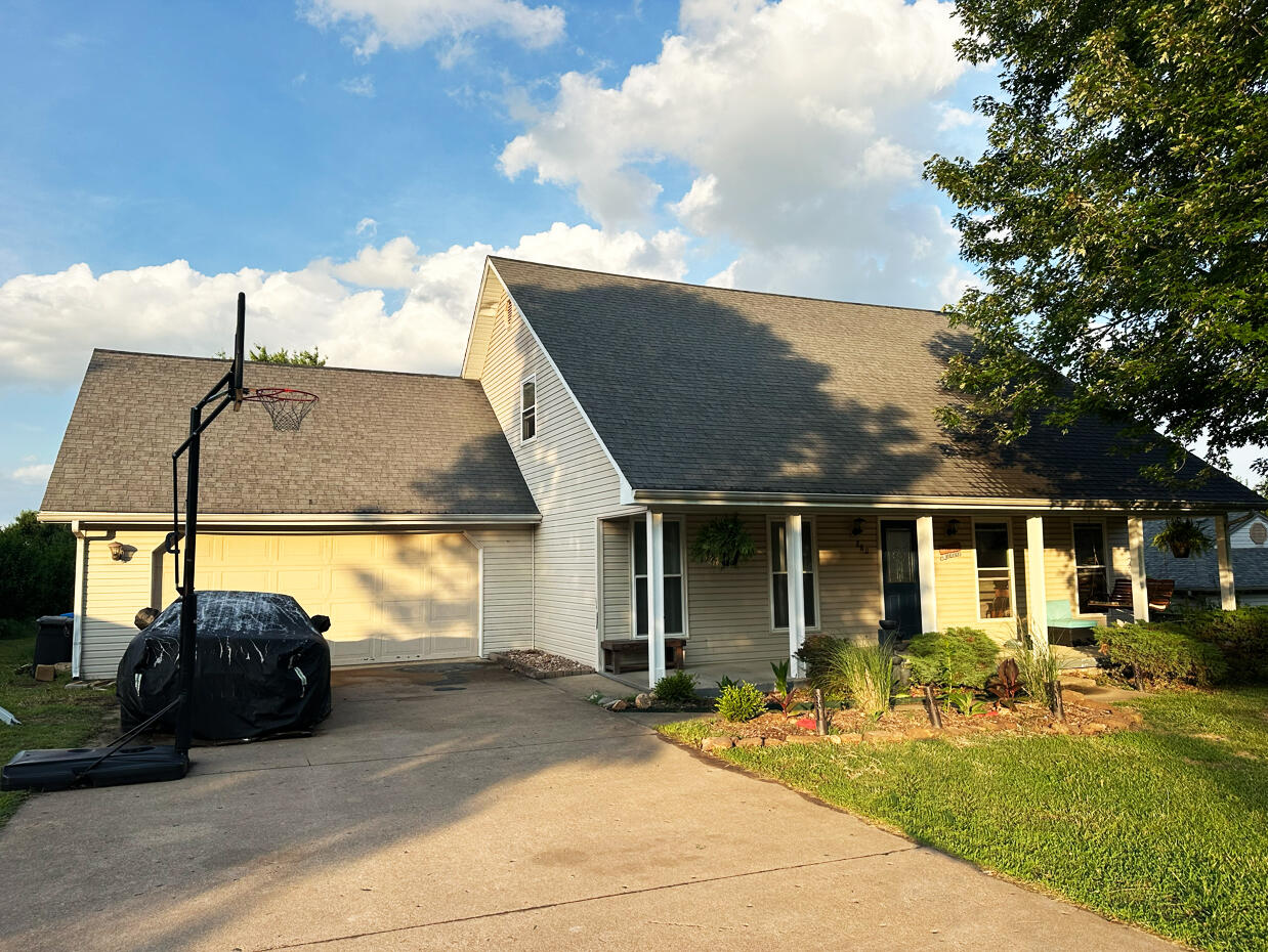 Photo of 880 Redel Place Bolivar MO 65613