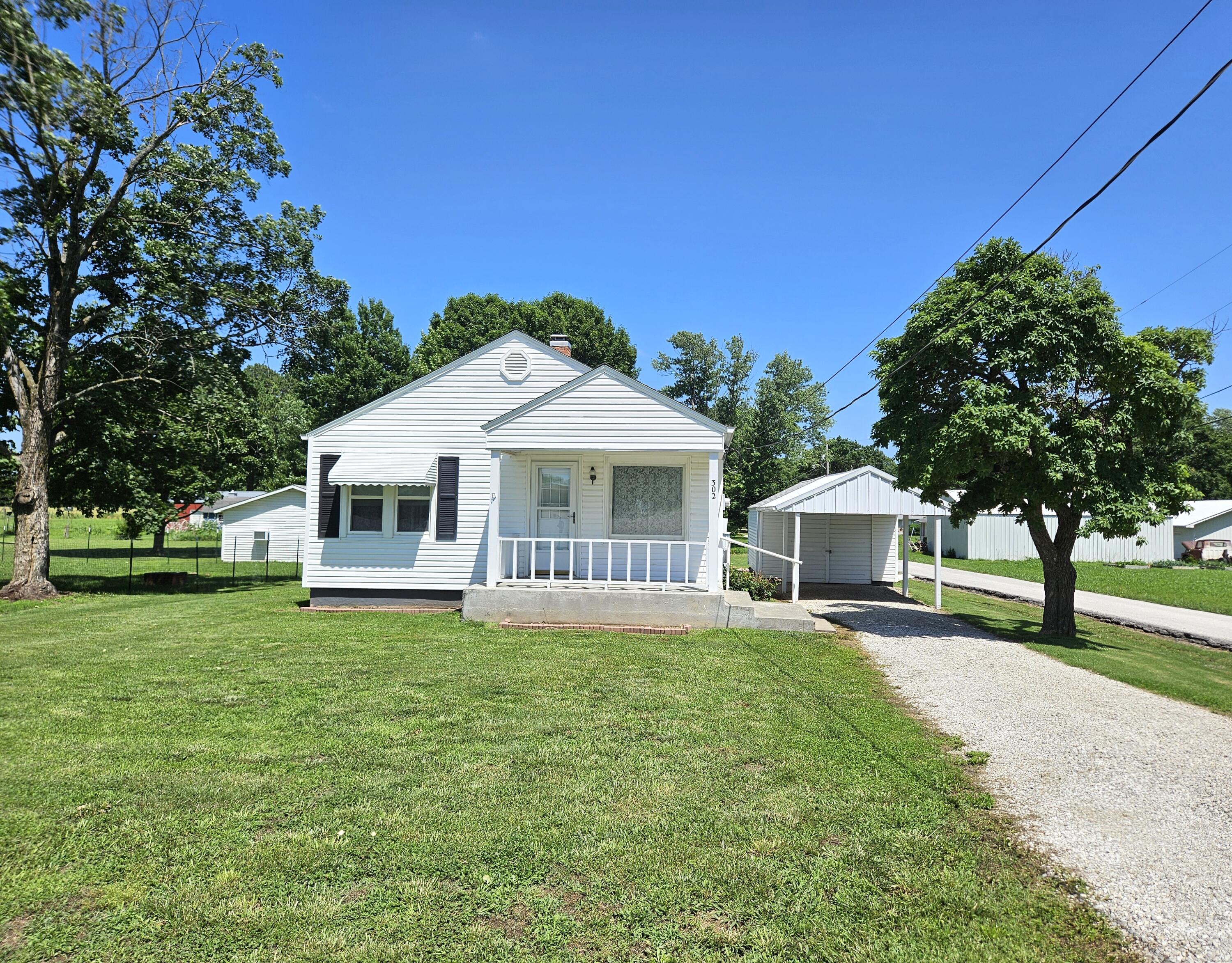 Photo of 302 N Wall Street Walnut Grove MO 65770